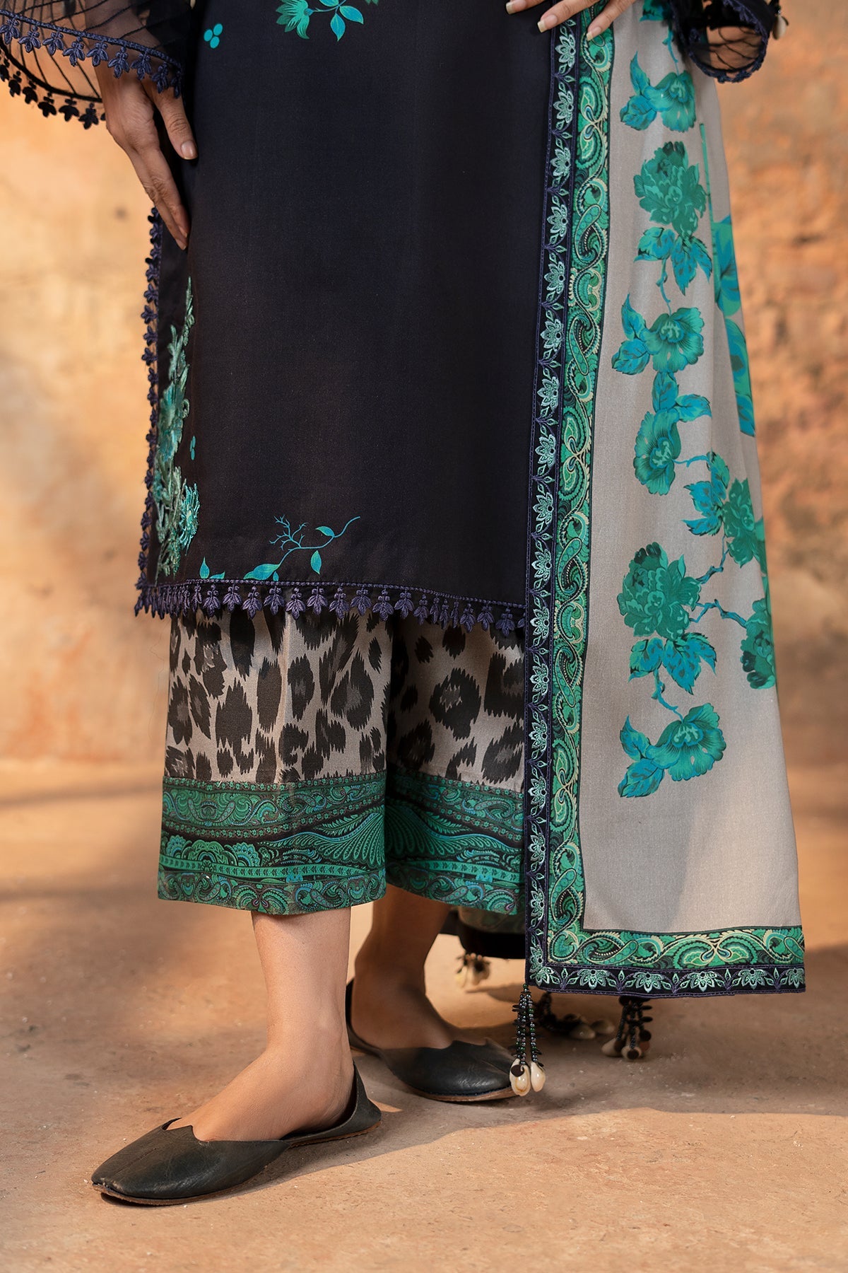 3-pc Unstitched Embroidered Staple DSCW5-10