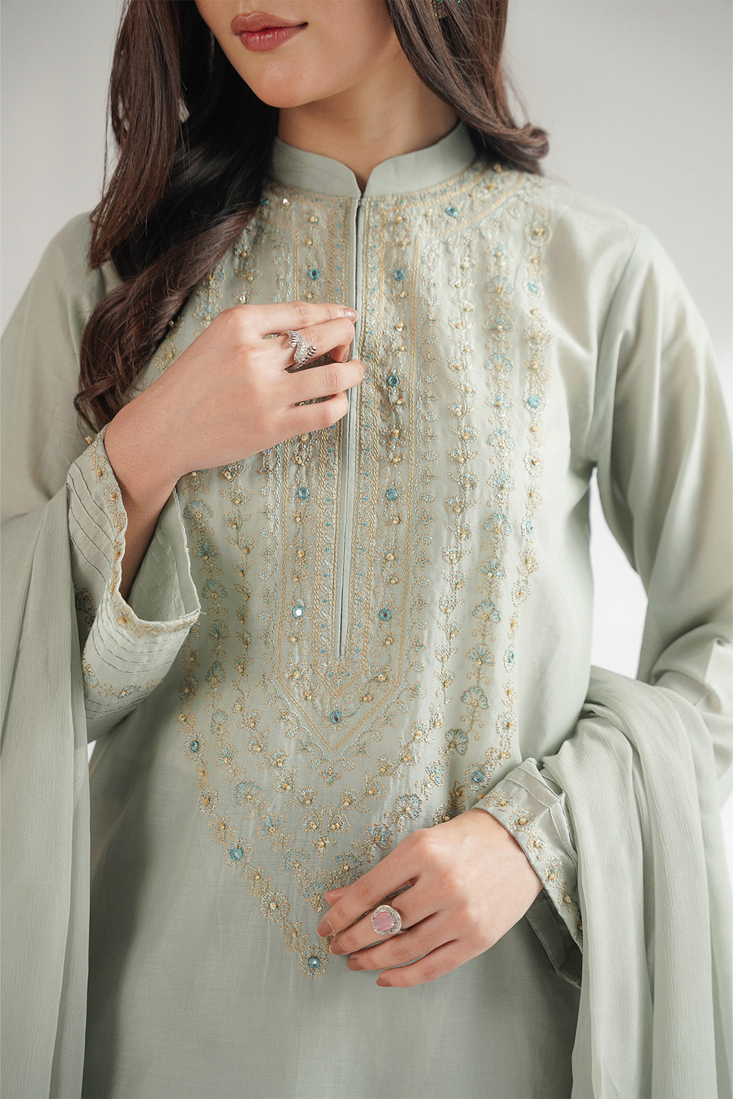 3 Piece Lawn Embroidered Suit (CS0551)