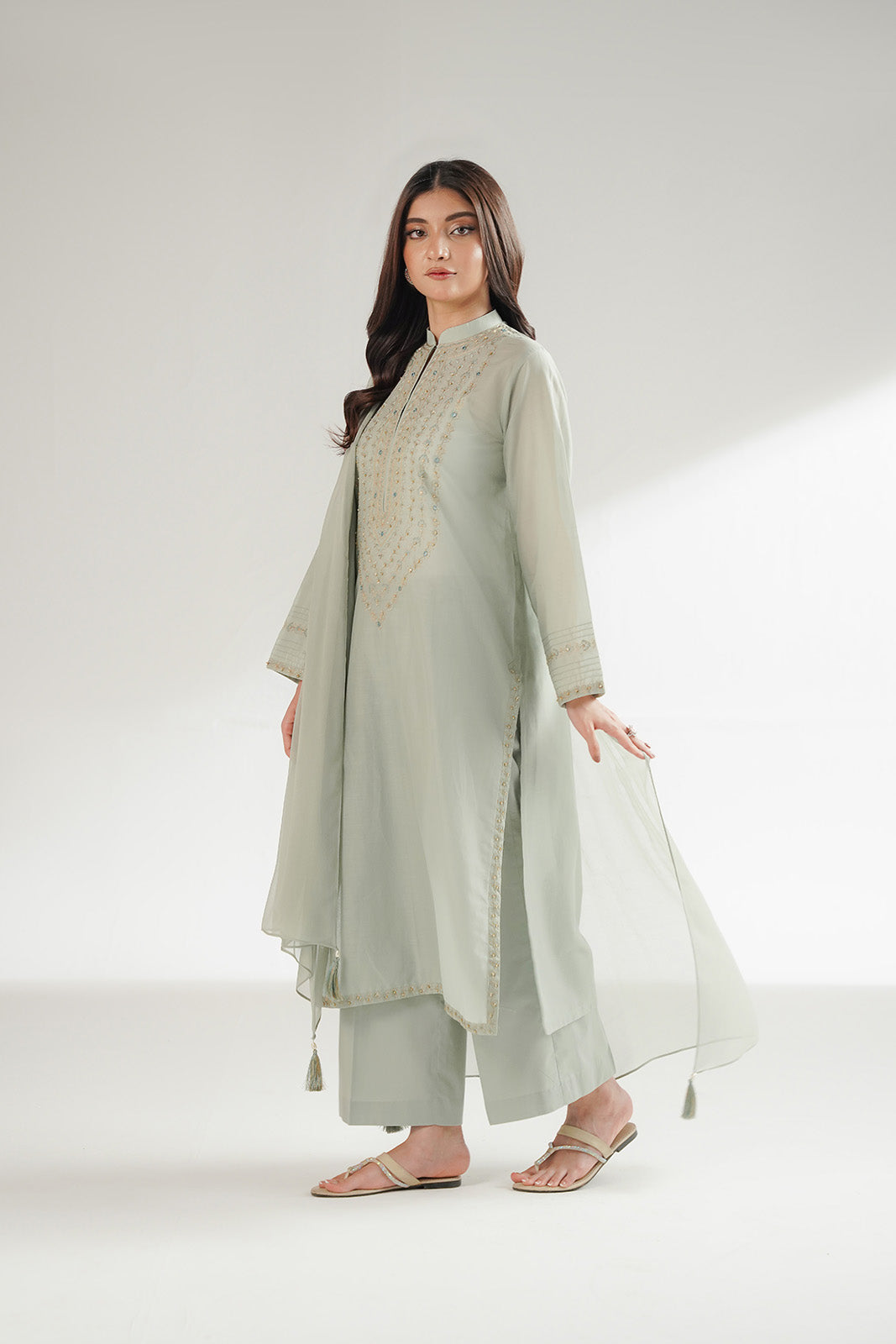 3 Piece Lawn Embroidered Suit (CS0551)