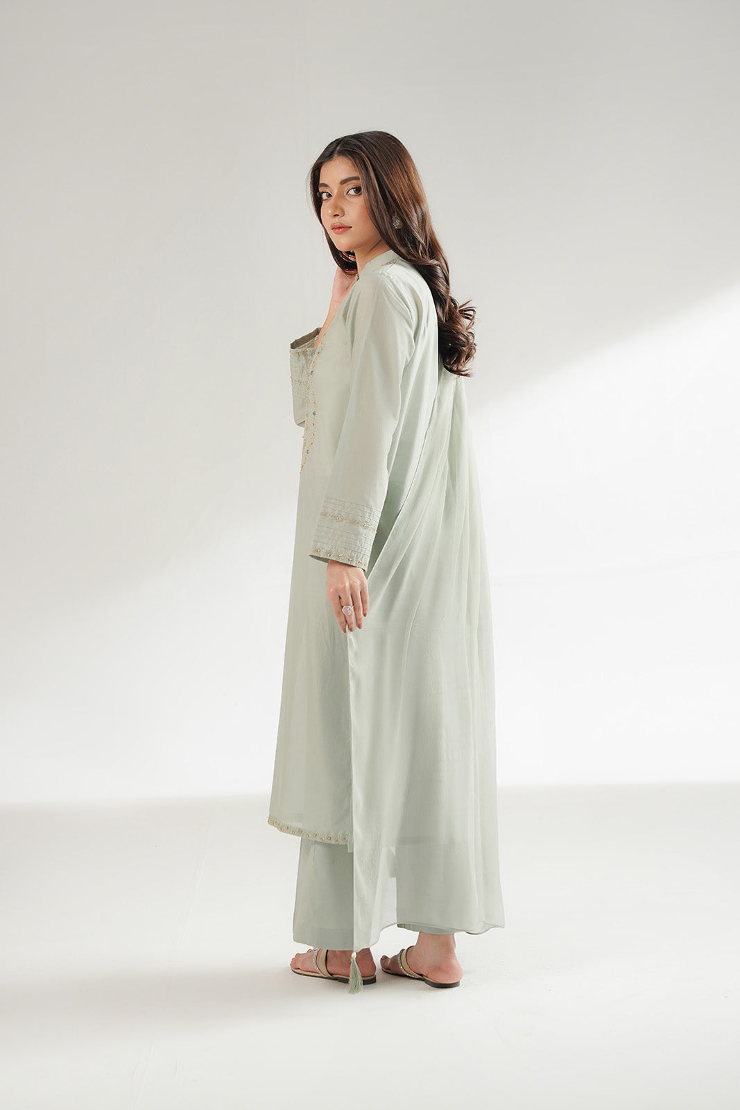 3 Piece Lawn Embroidered Suit (CS0551)