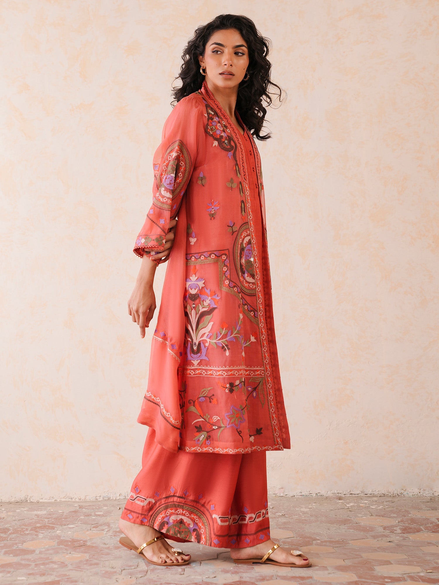 CHOGHA & CULOTTES