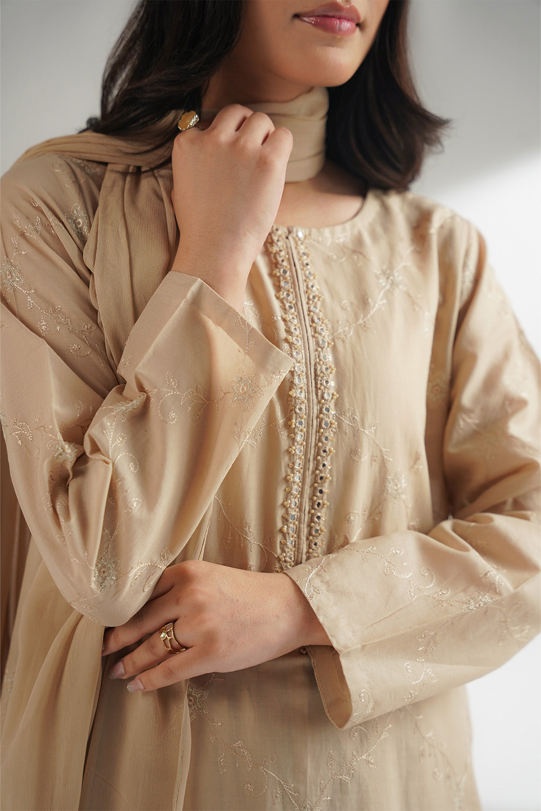 3 Piece Lawn Embroidered Suit (CS0553)