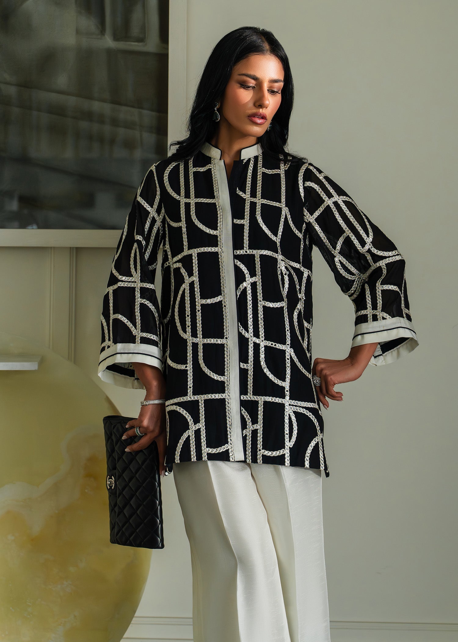 Monochrome Muse