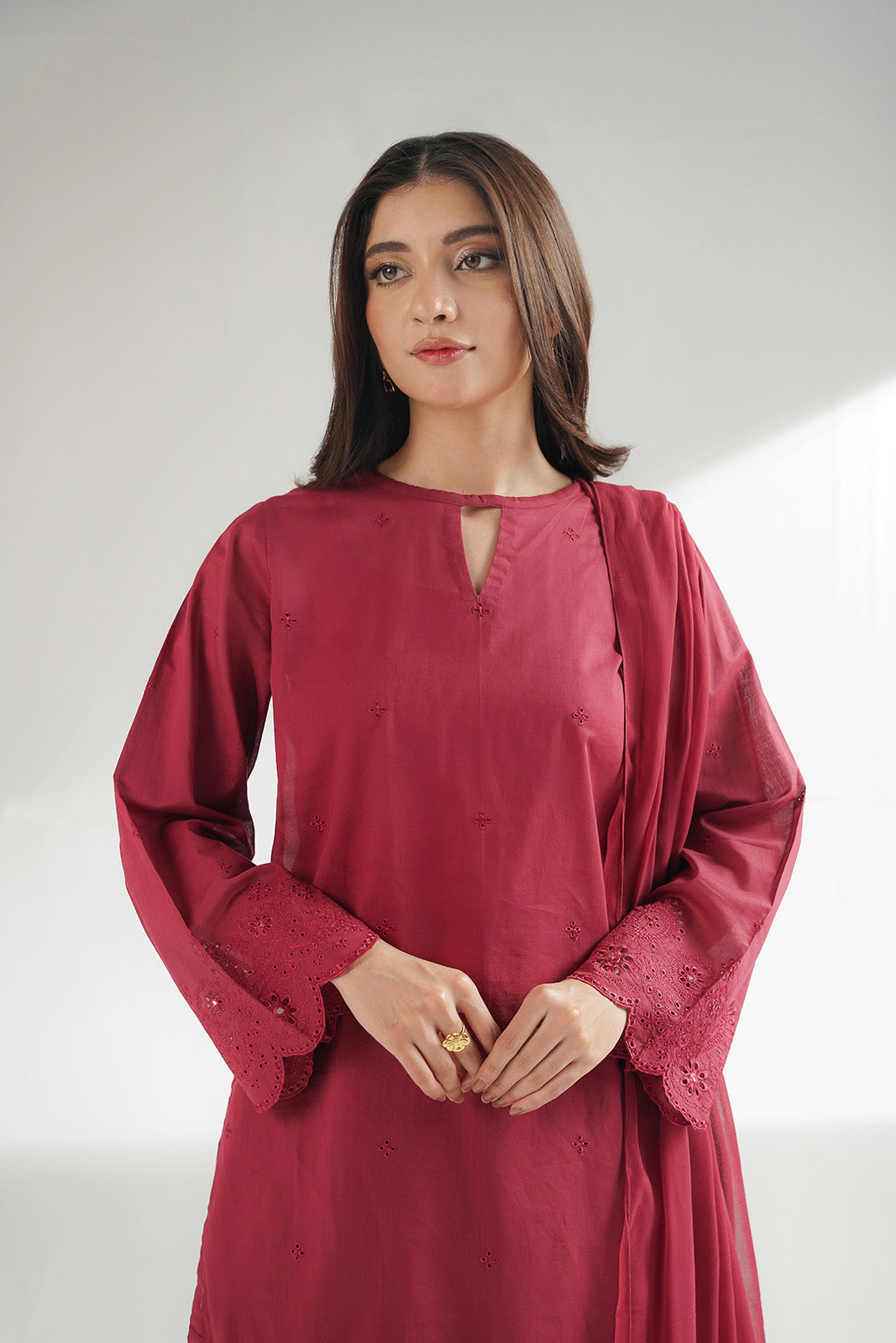 3 Piece Lawn Embroidered Suit (CS0558)
