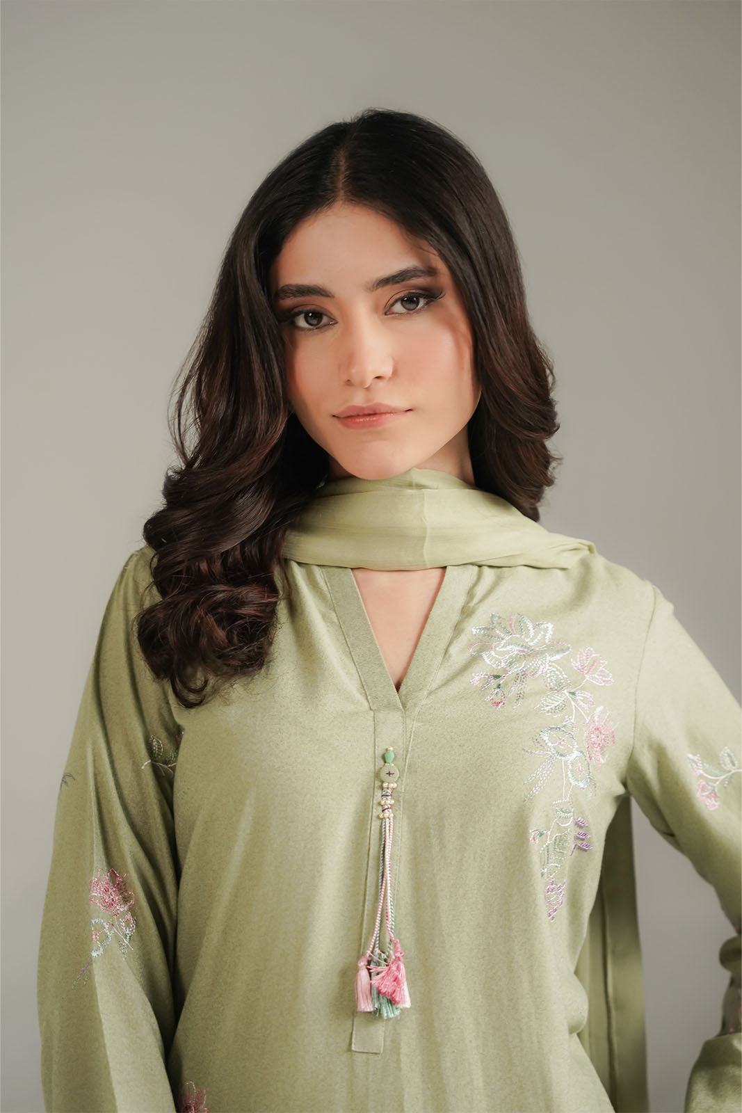 3 Piece Lawn Karandi Embroidered Suit (CS0687)