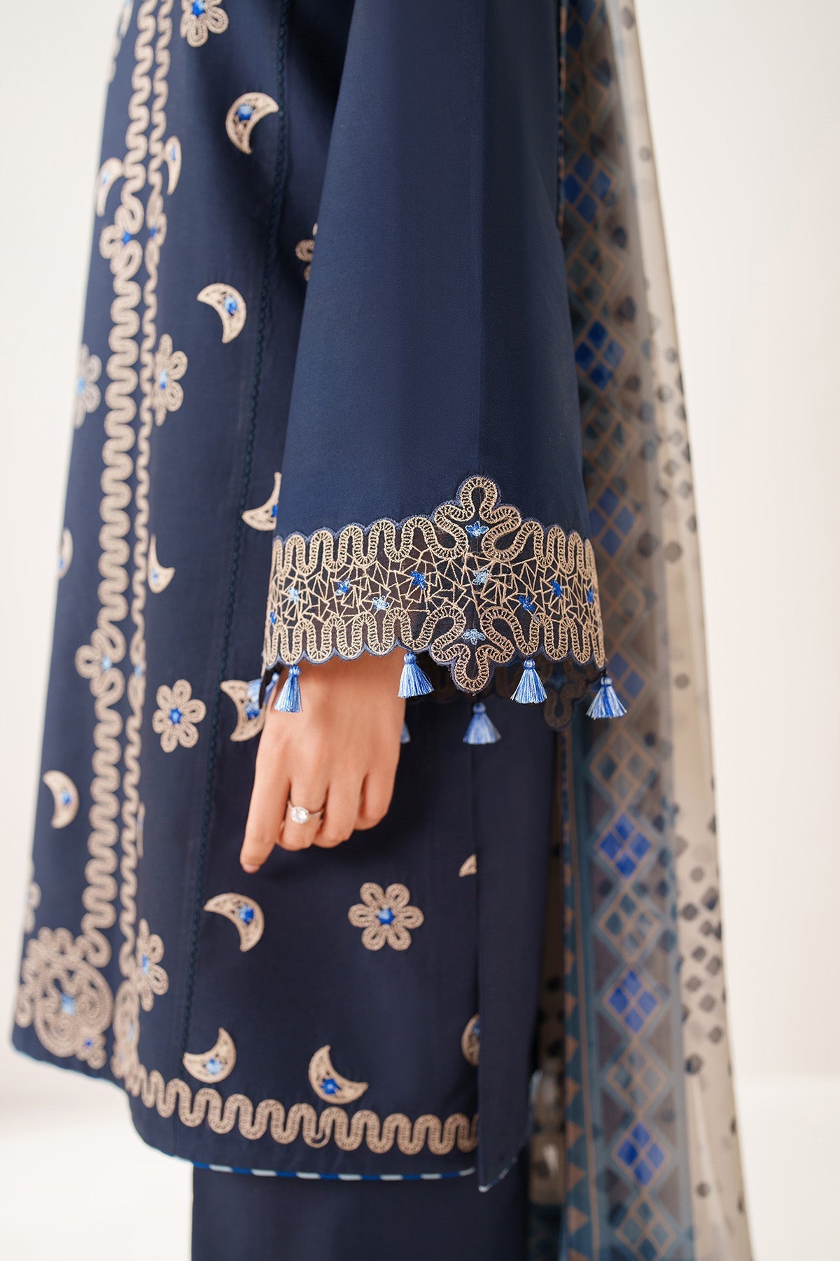 EMBROIDERED LAWN RTW-1298
