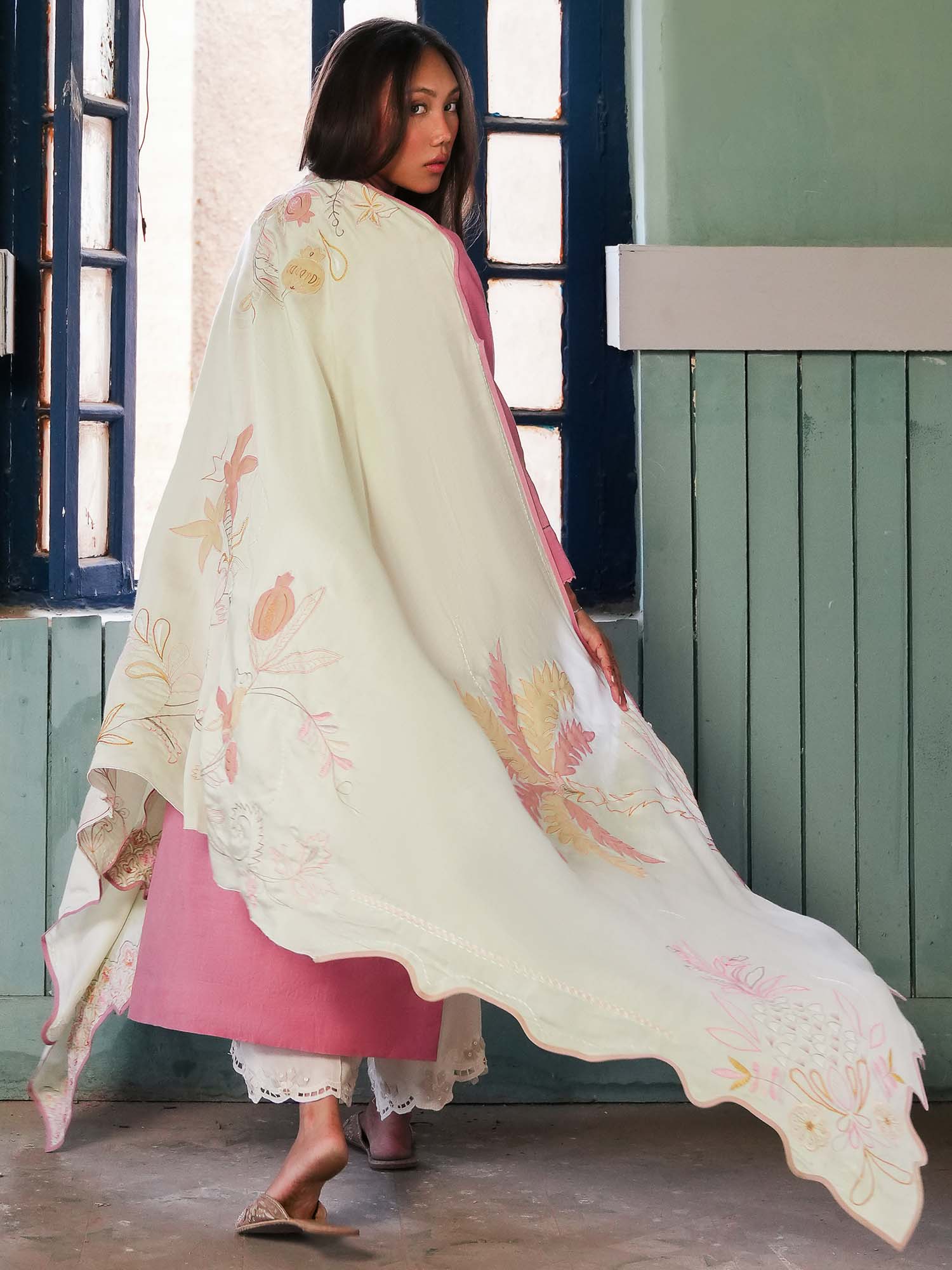 ALISHA & DUPATTA