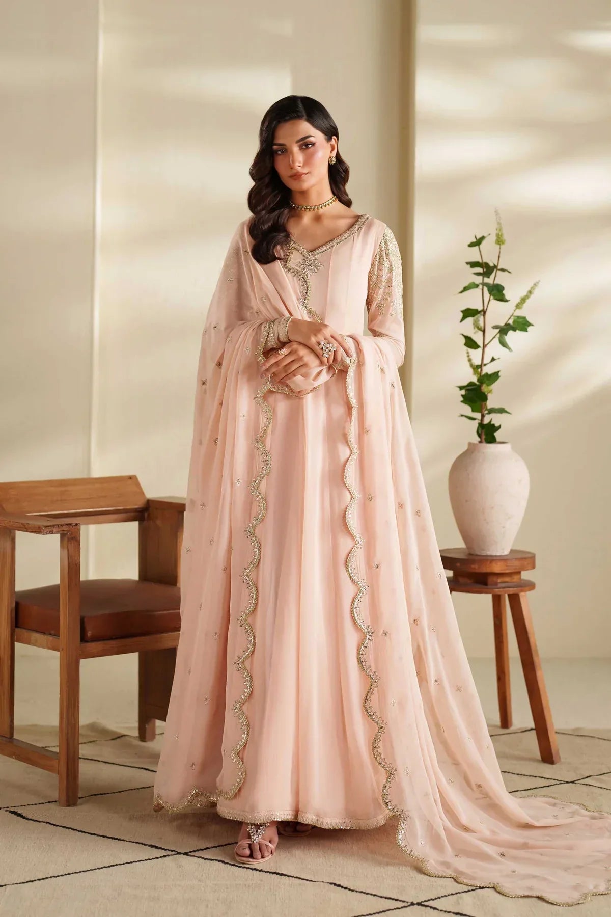 Akbar Aslam – Nazie Style