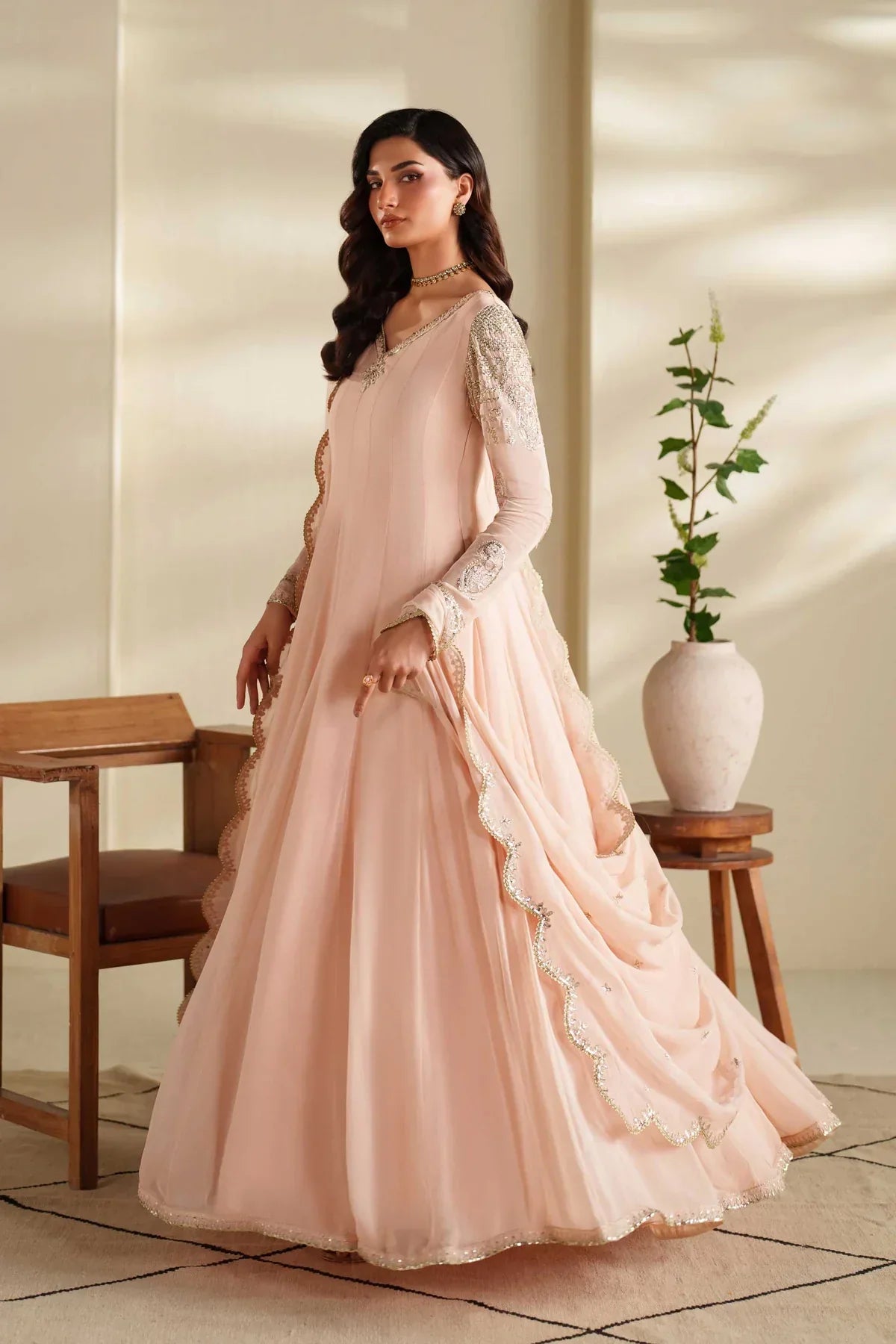Akbar Aslam – Nazie Style