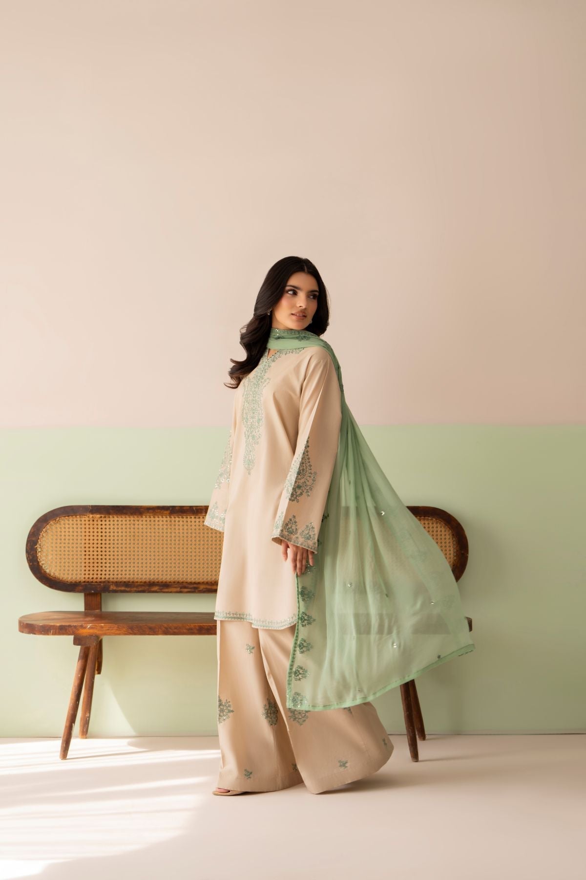 Beige Mist Embroidered Lawn Suit | Neckline & Sleeve Detail