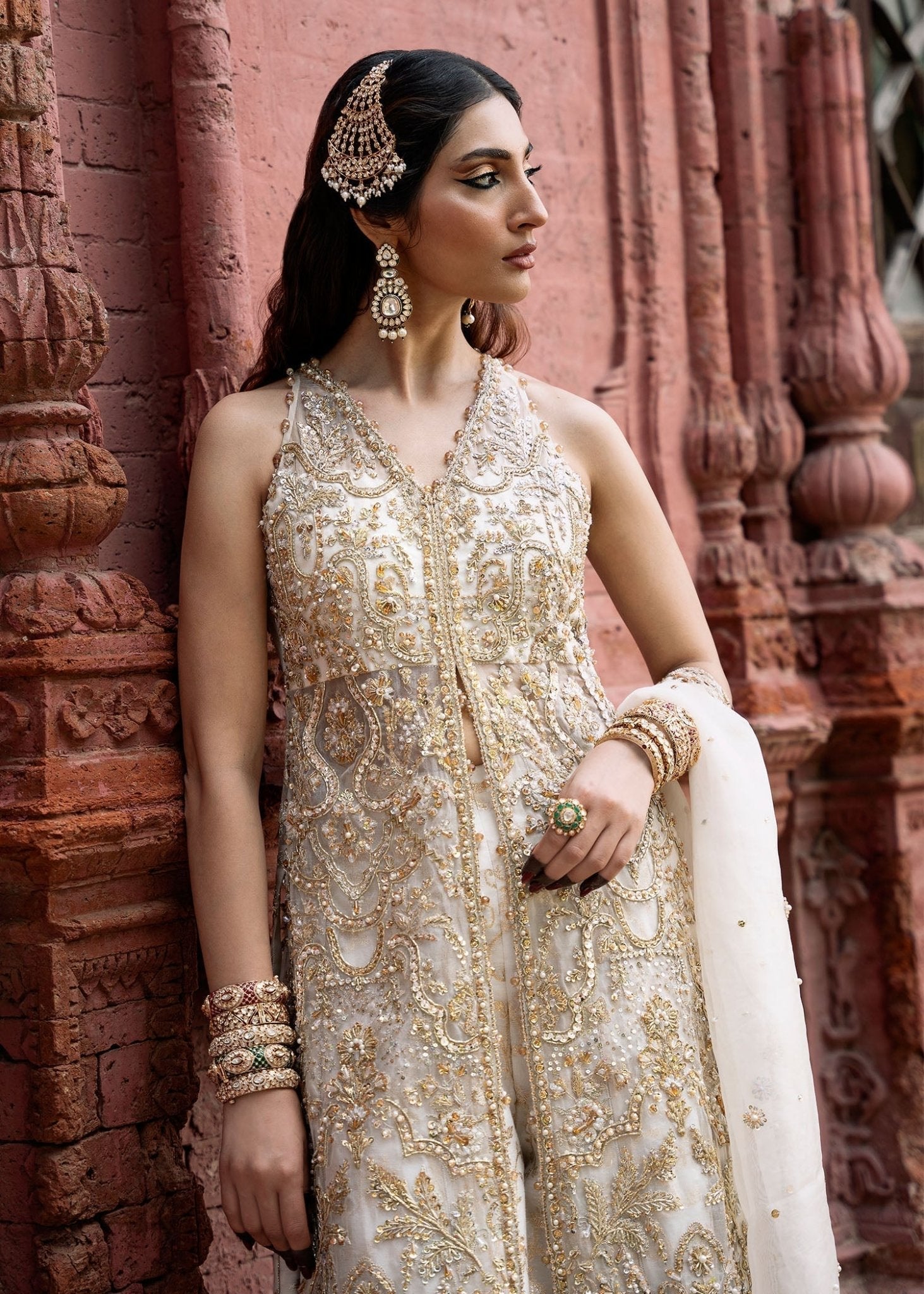 Kanwal Malik – Nisha Style