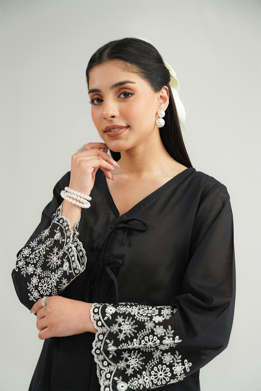 2 Piece Lawn Embroidered Suit (CF0194)