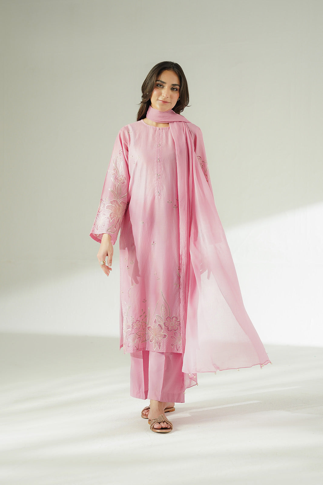 3 Piece Lawn Embroidered Suit (CS0638)