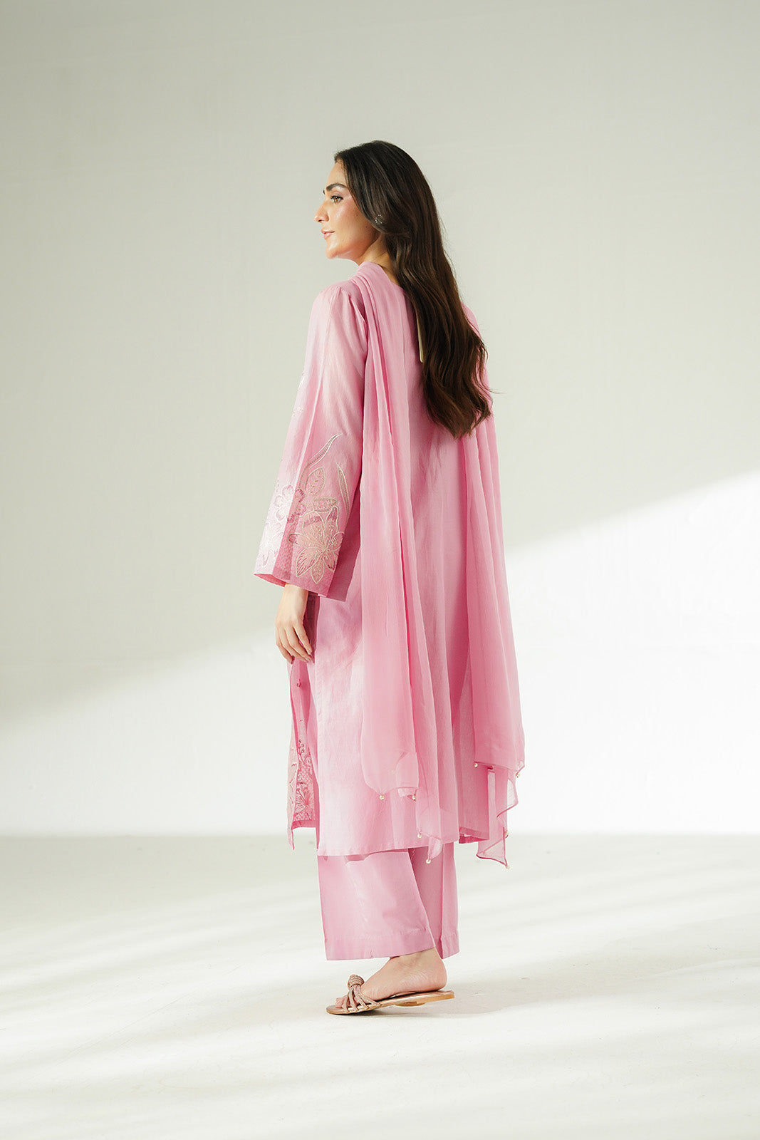 3 Piece Lawn Embroidered Suit (CS0638)