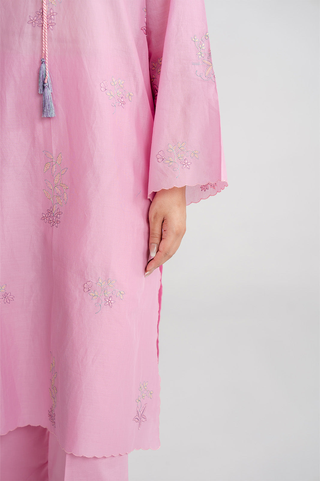 2 Piece Lawn Embroidered Suit (CP0450)