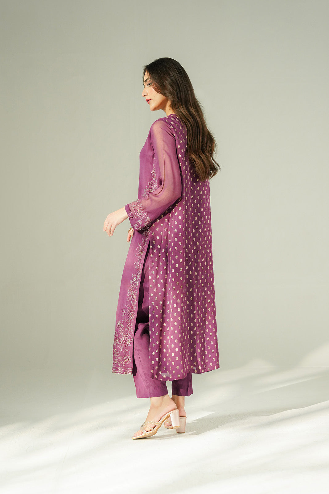 2 Piece Chiffon Embroidered Suit (FL0213)