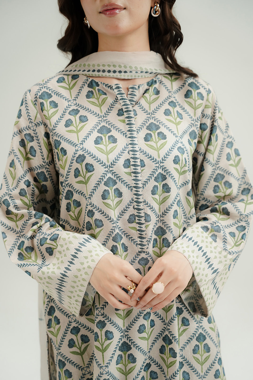 3 Piece Printed Lawn Karandi Printed Suit (CP0566)