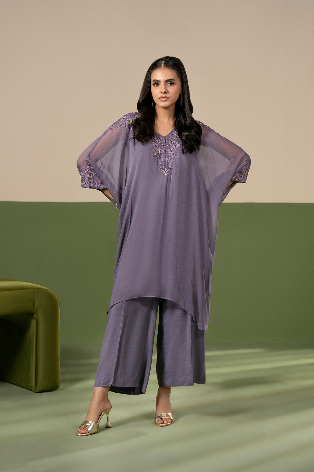 2 Piece Chiffon Embroidered Suit (FS0208)