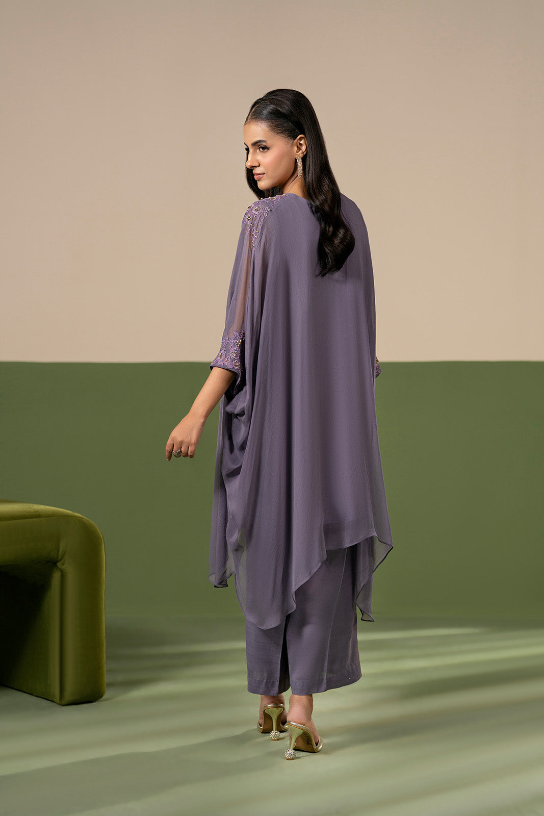 2 Piece Chiffon Embroidered Suit (FS0208)
