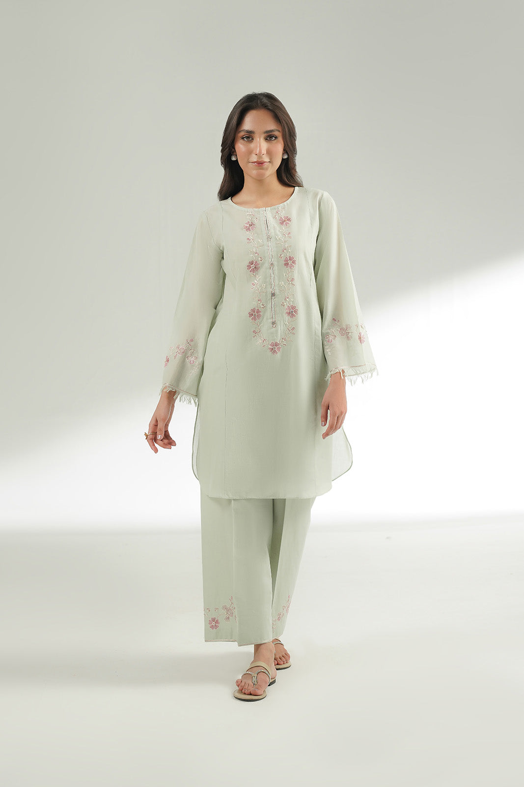 2 Piece Lawn Embroidered Suit (CS0563)