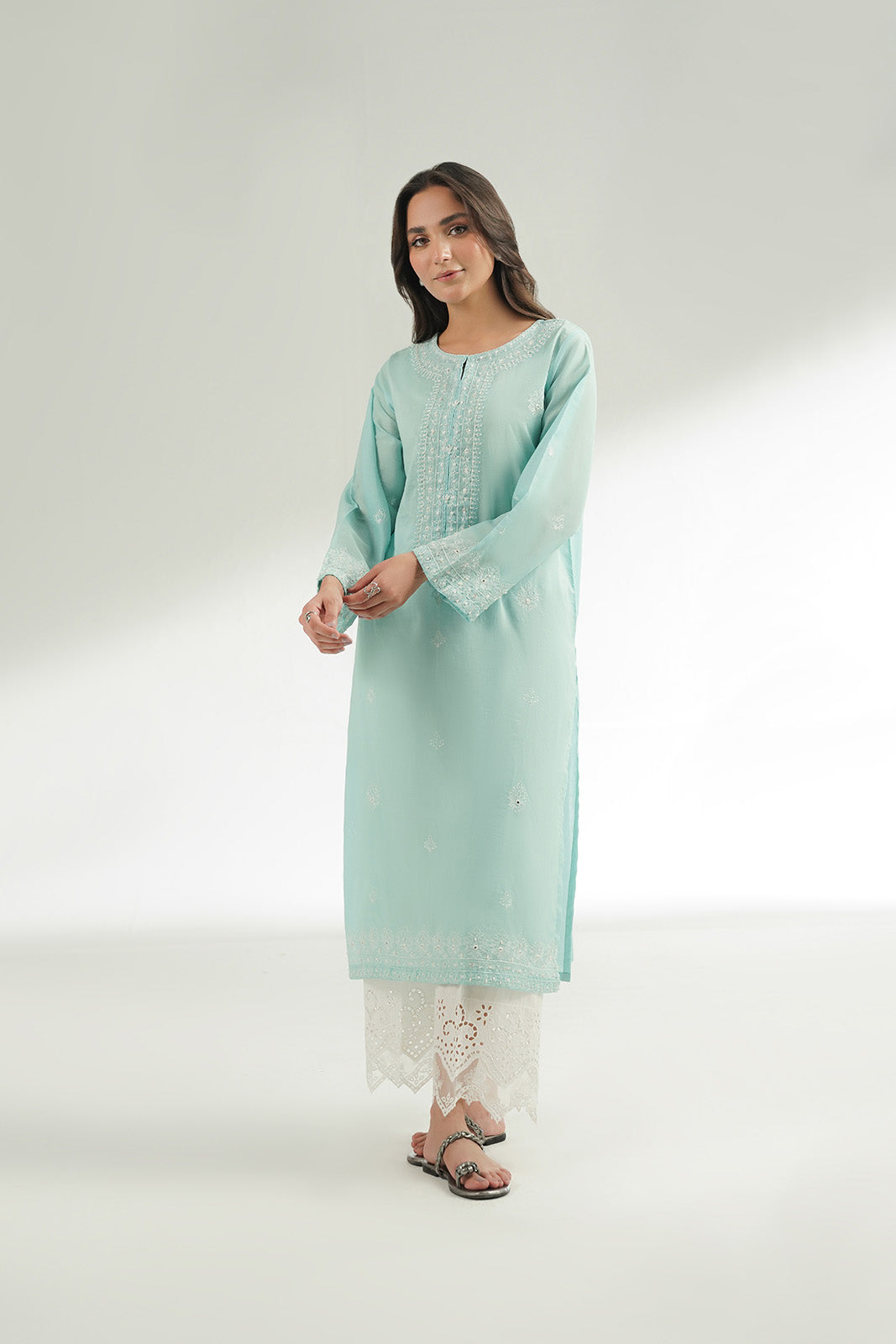 2 Piece Lawn Embroidered Suit (CS0565)