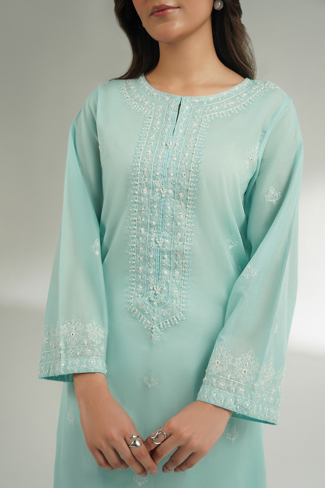 2 Piece Lawn Embroidered Suit (CS0565)
