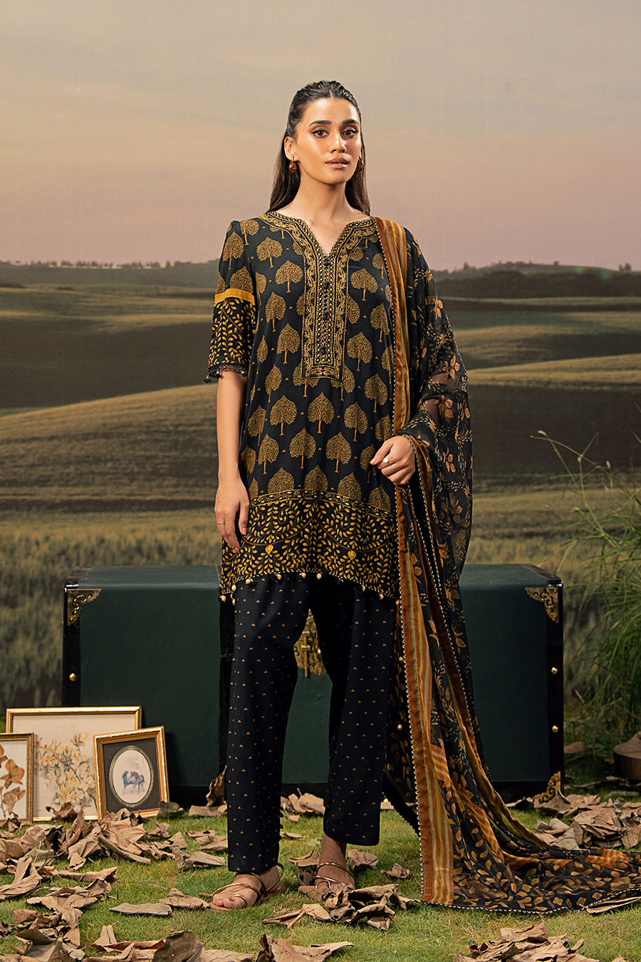 3 Pc Unstitched Embroidered Arabic Lawn Suit | MB-PFUS25-03B