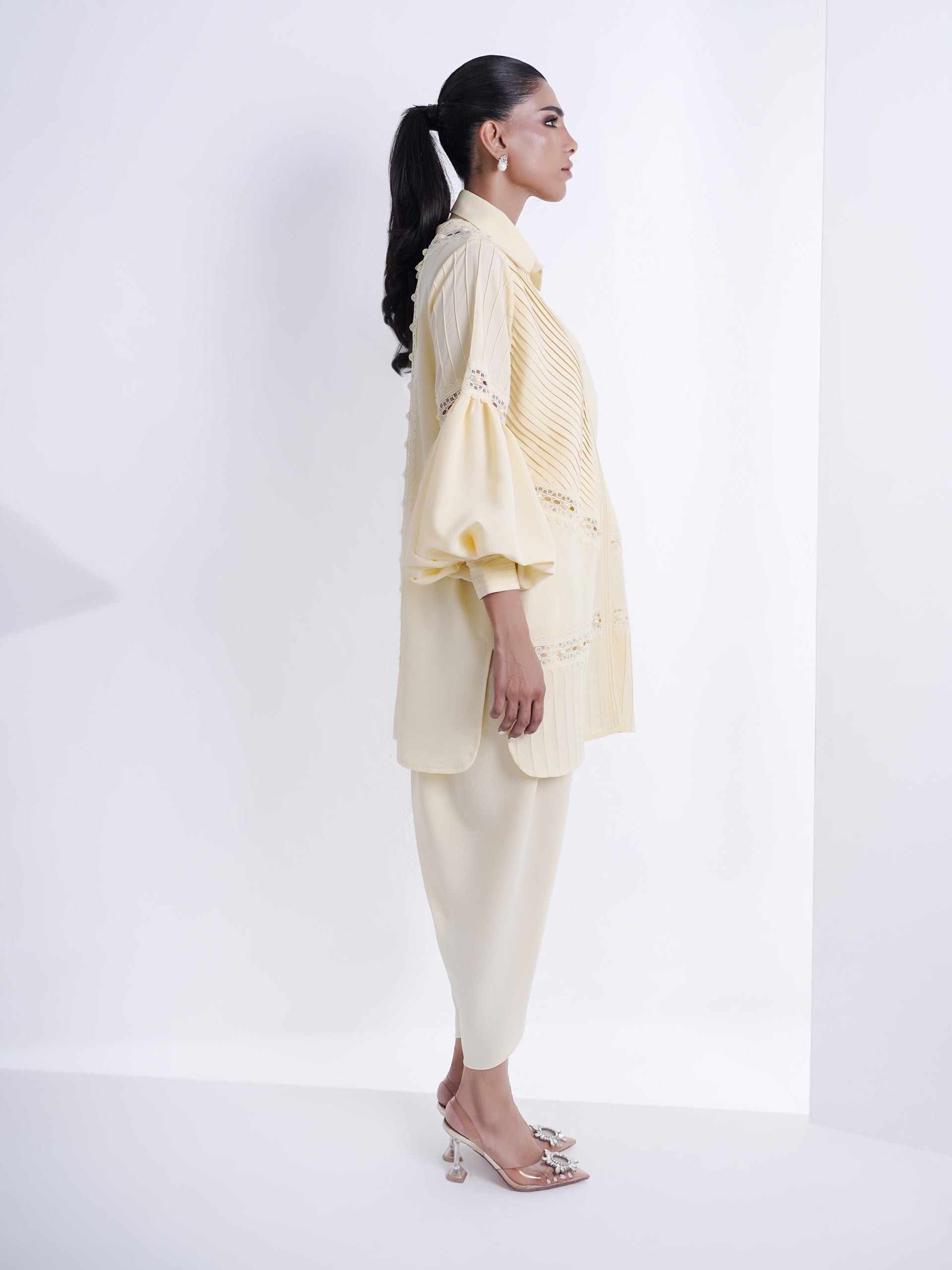Aura - Butter Yellow
