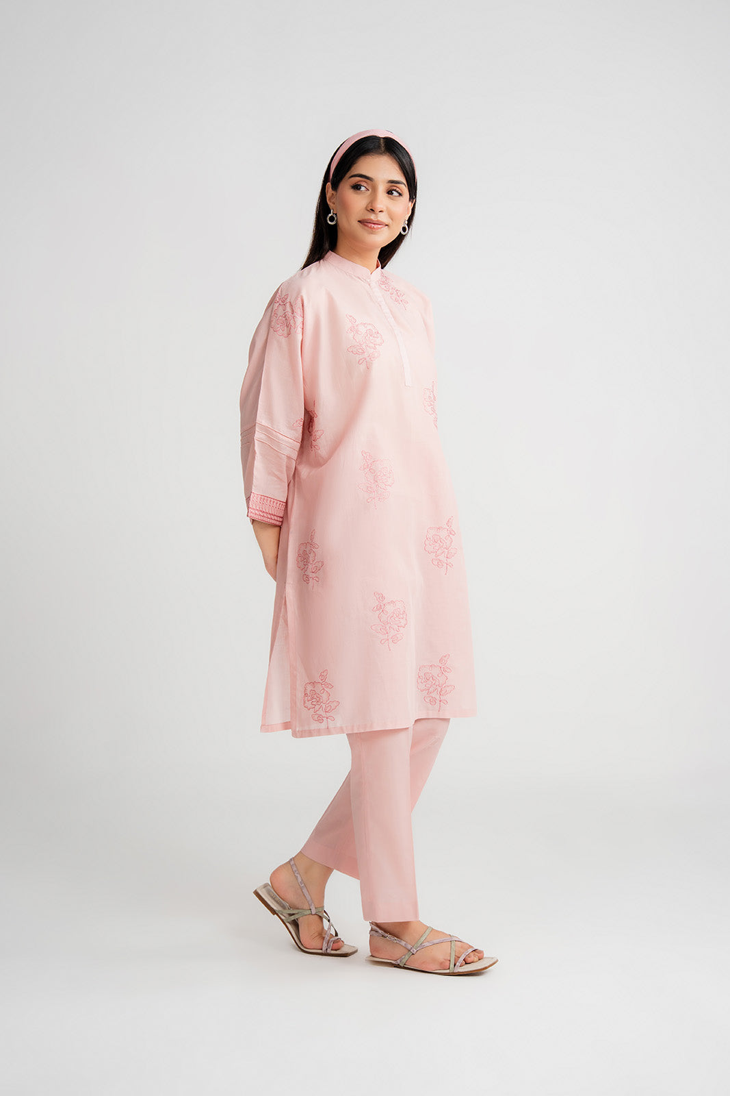 2 Piece Lawn Embroidered Suit (CF0198)