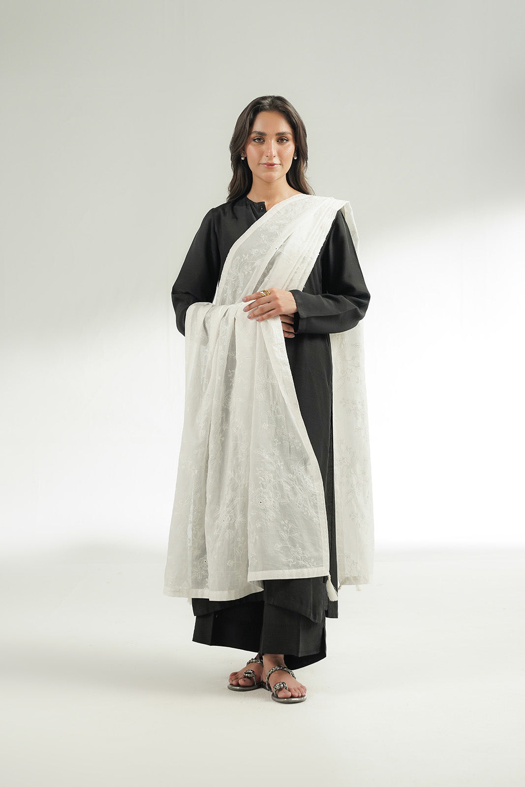 1 Piece Lawn Embroidered (CH0076)