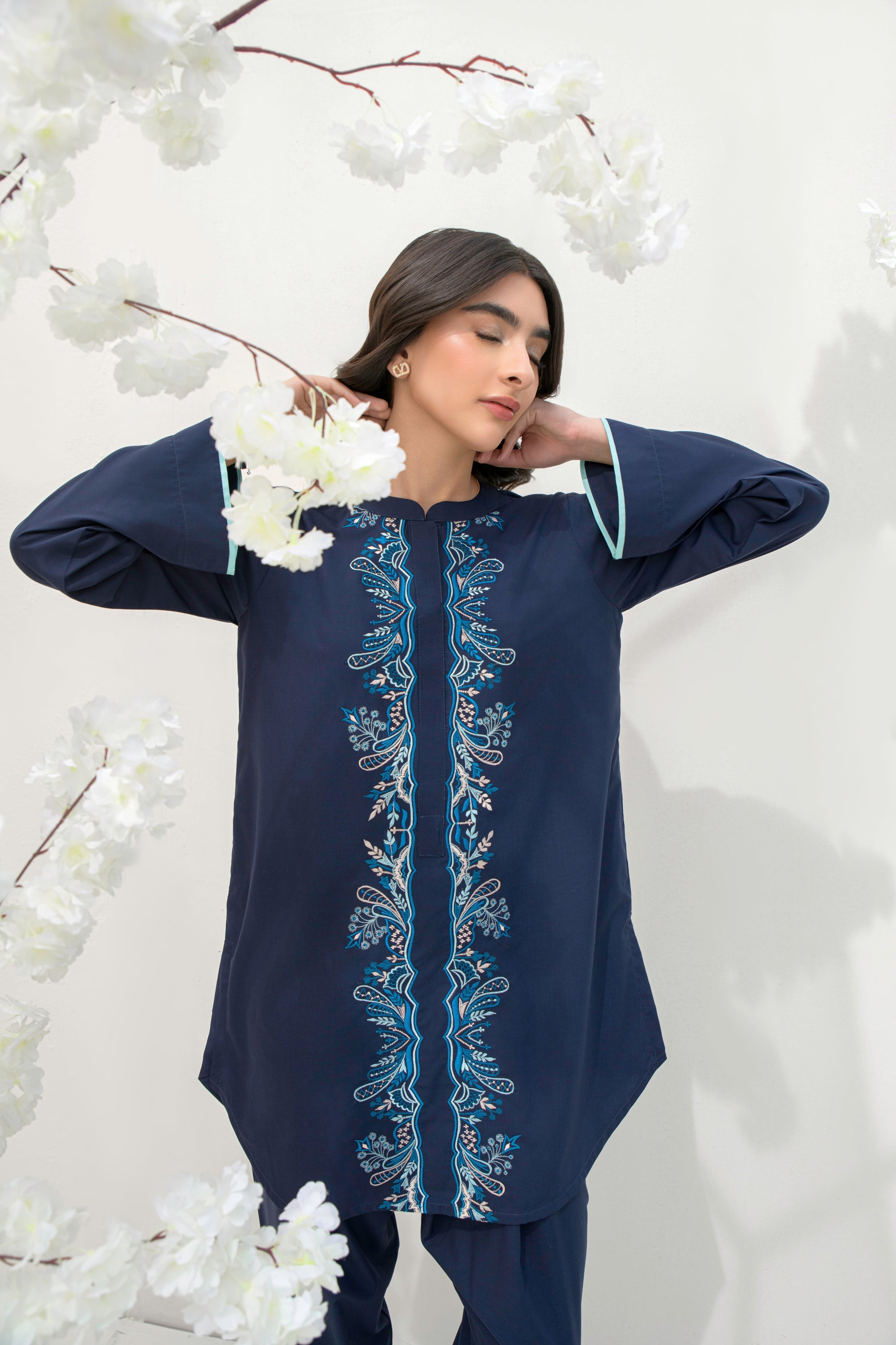 https://cdn.shopify.com/s/files/1/0645/9568/9628/files/DSC1383.jpg?v=1739798972