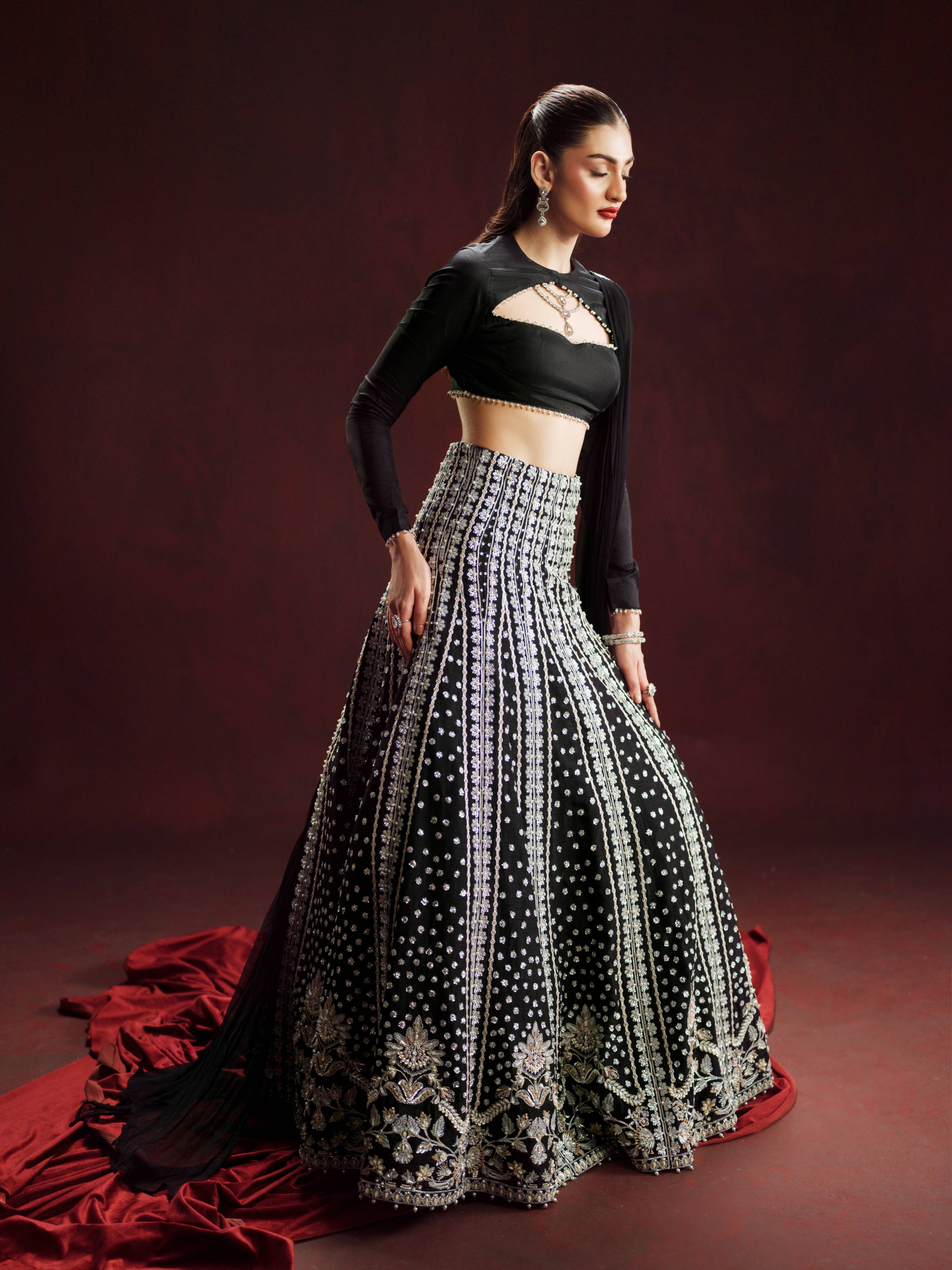 R 9 Zoya