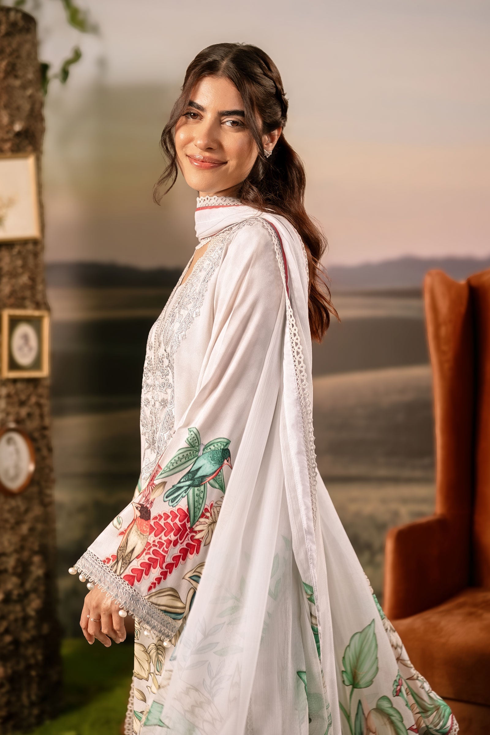 3 Pc Unstitched Embroidered Arabic Lawn Suit | MB-PFUS25-05A