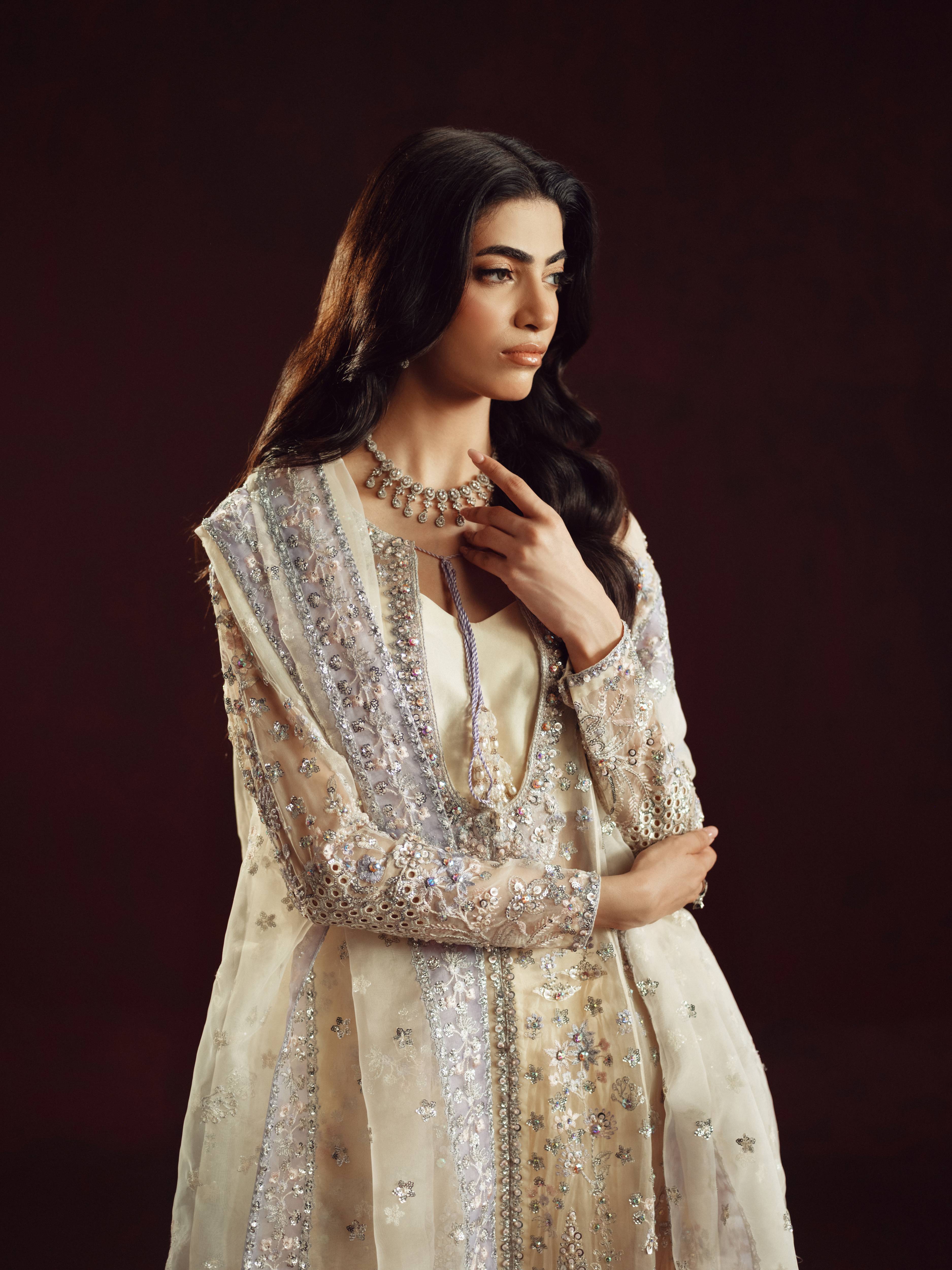 R 8 Meher-e-Noor