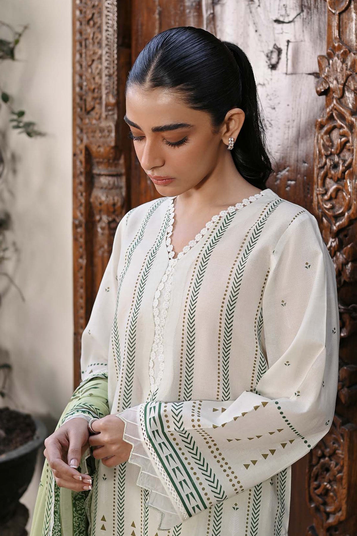 Paste Printed Lawn 3 Piece