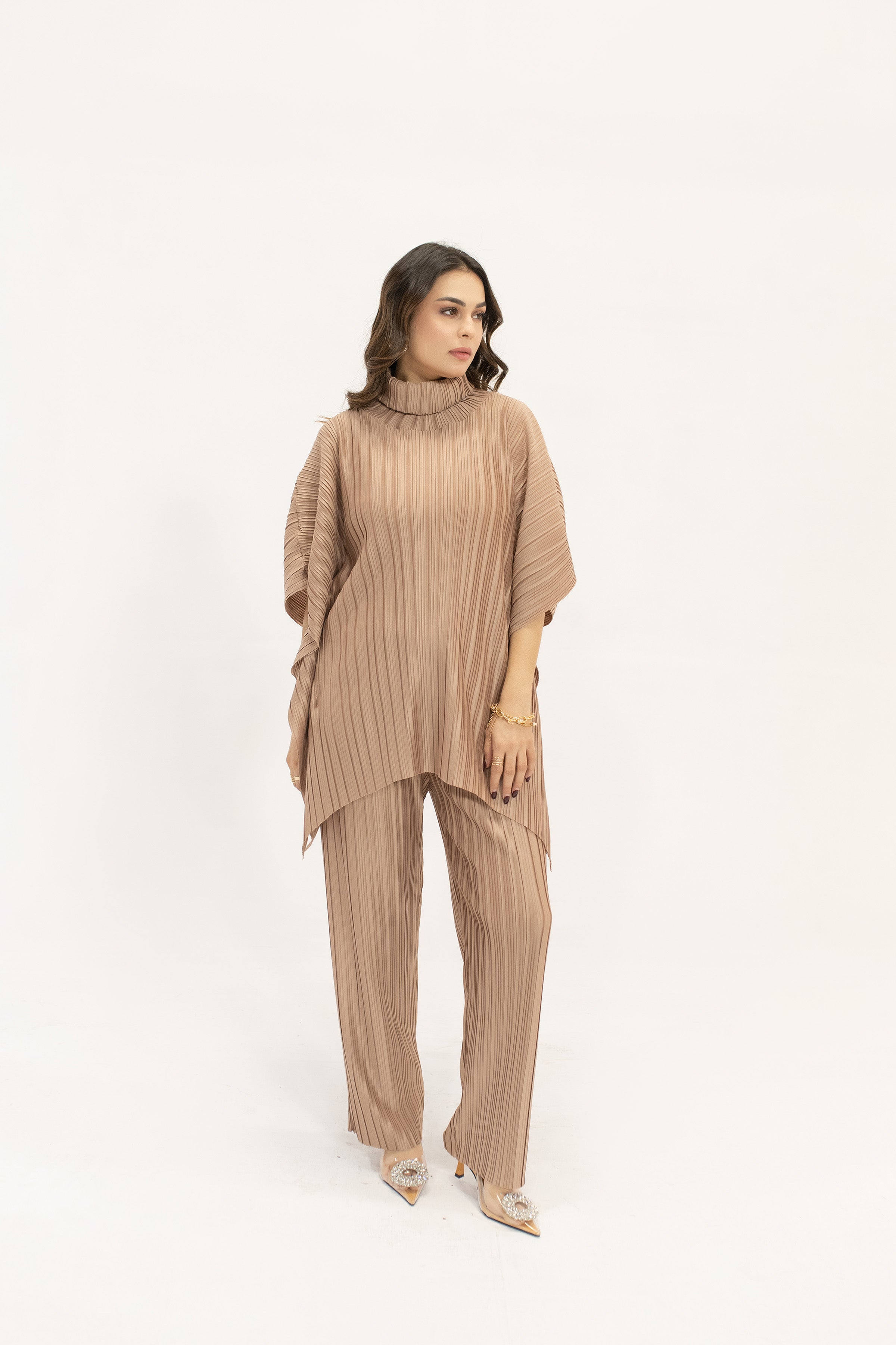 Sevda Beige Pleated Suit