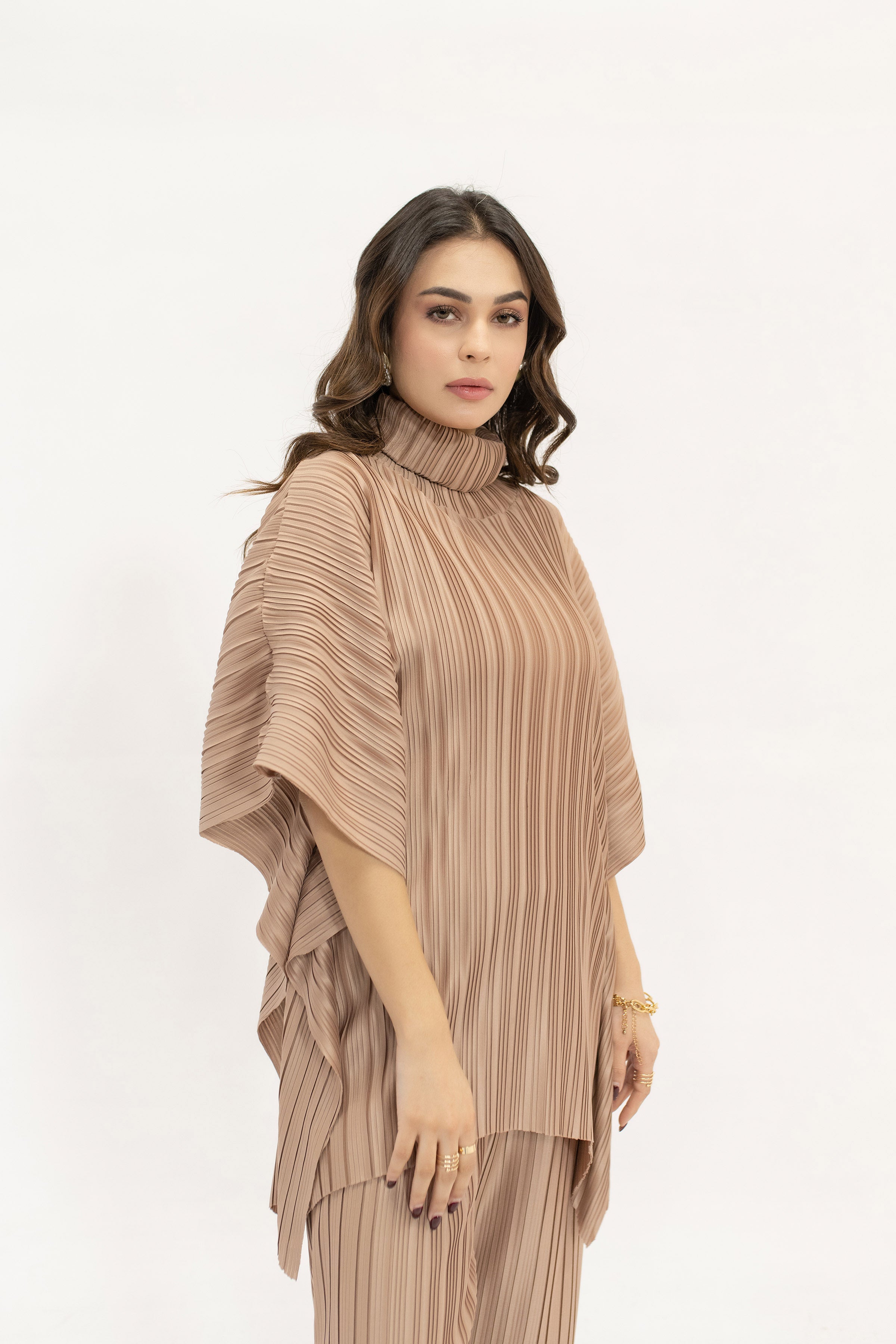 Sevda Beige Pleated Suit