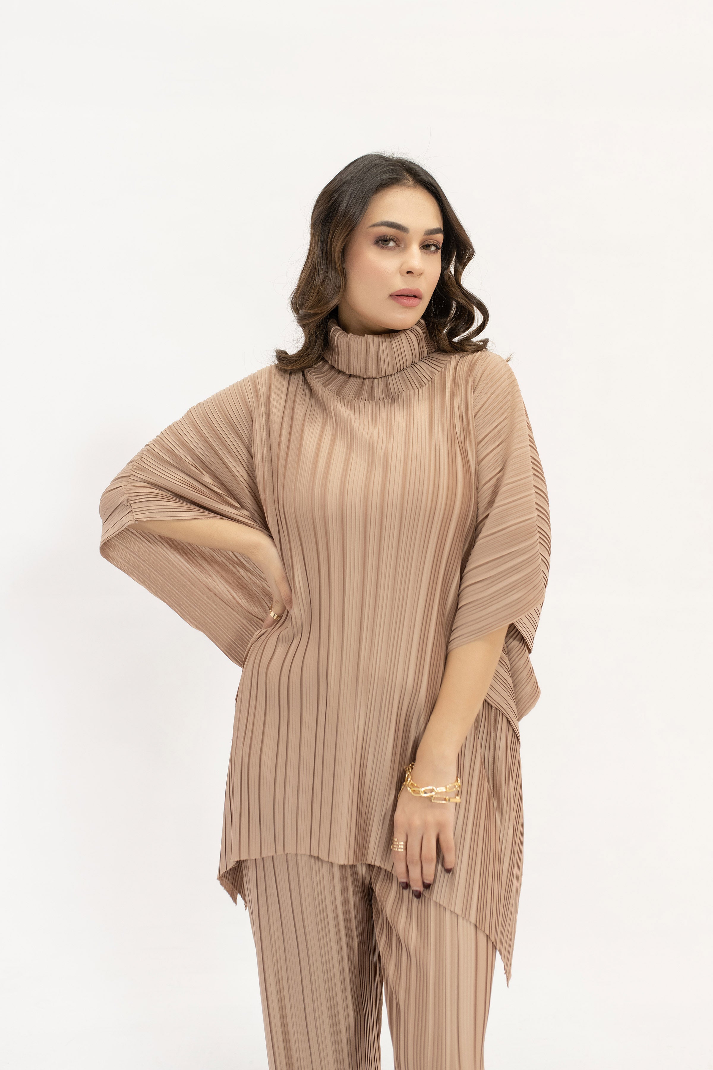 Sevda Beige Pleated Suit