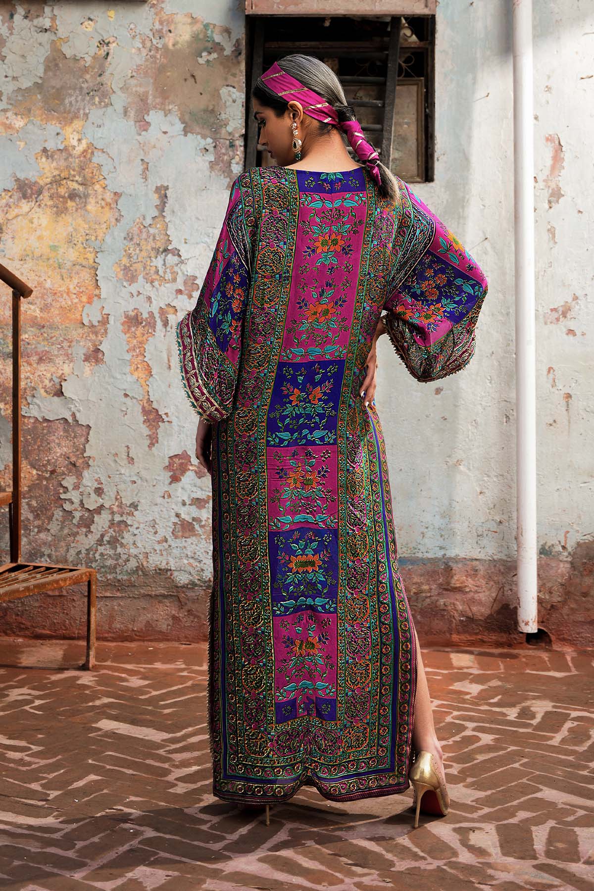 https://cdn.shopify.com/s/files/1/0742/2718/8017/files/DSP-02-24-1Kaftan_3.jpg?v=1755503309