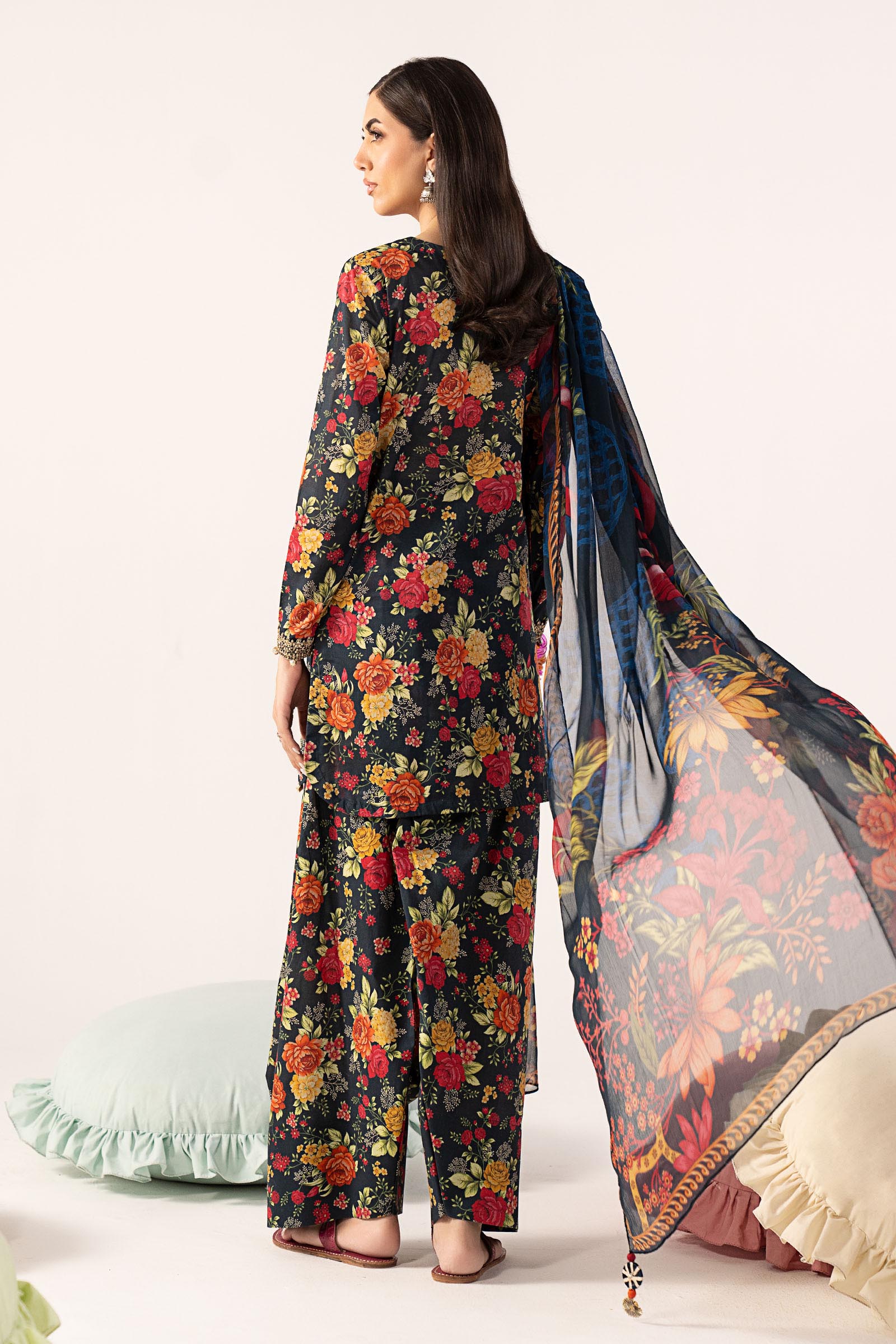 3 Piece Embroidered Lawn Suit