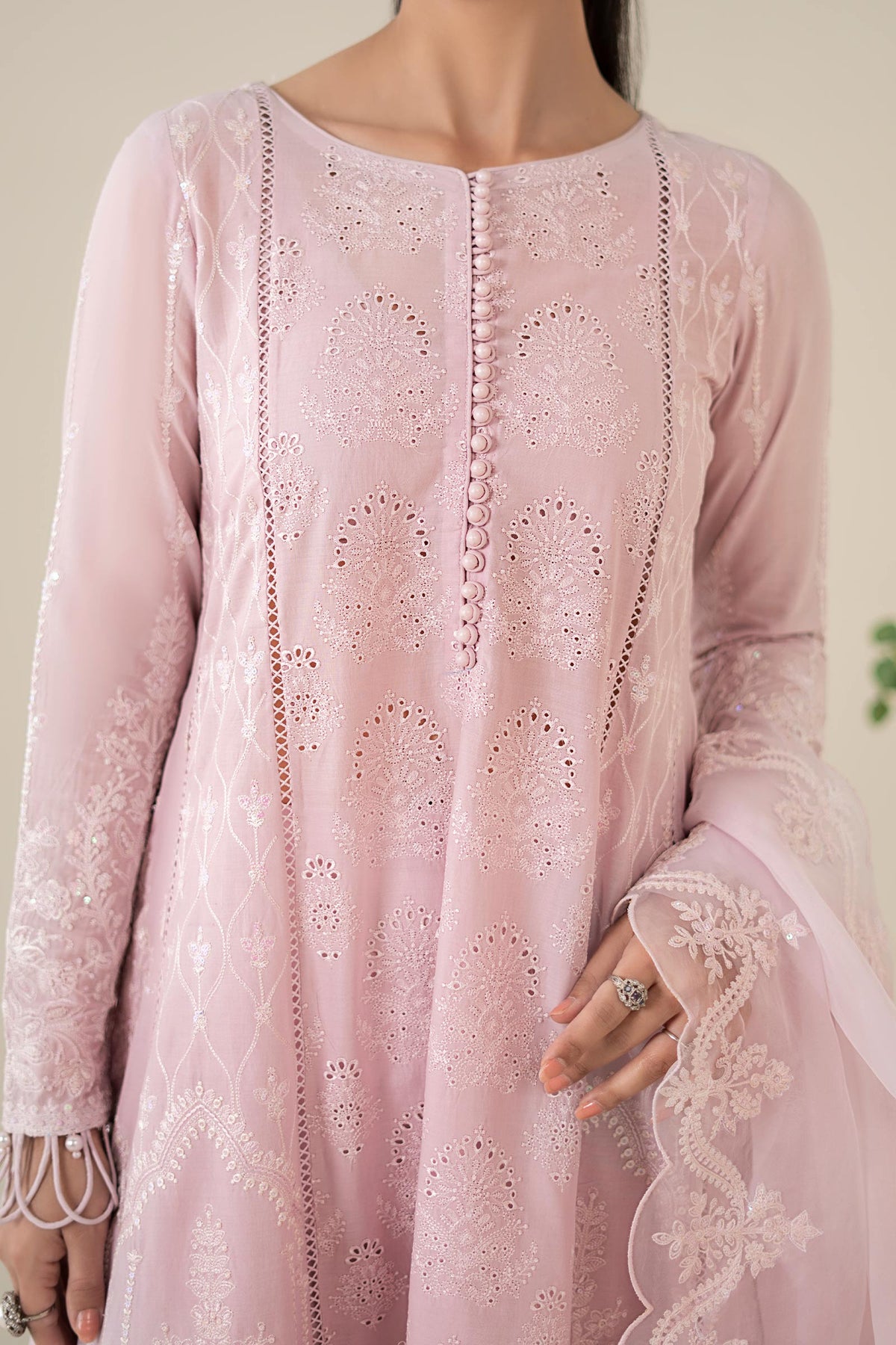 3 Piece Embroidered Lawn Suit