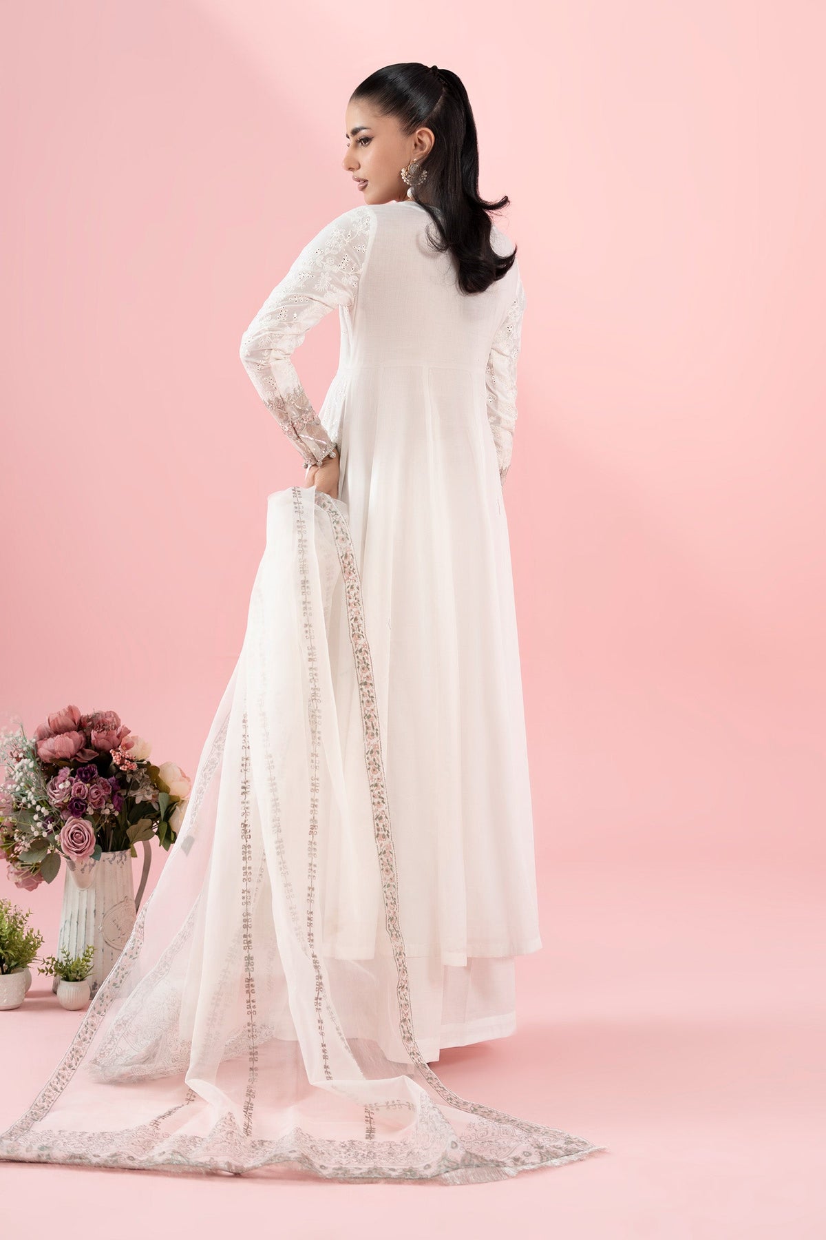 3 Piece Embroidered Lawn Suit