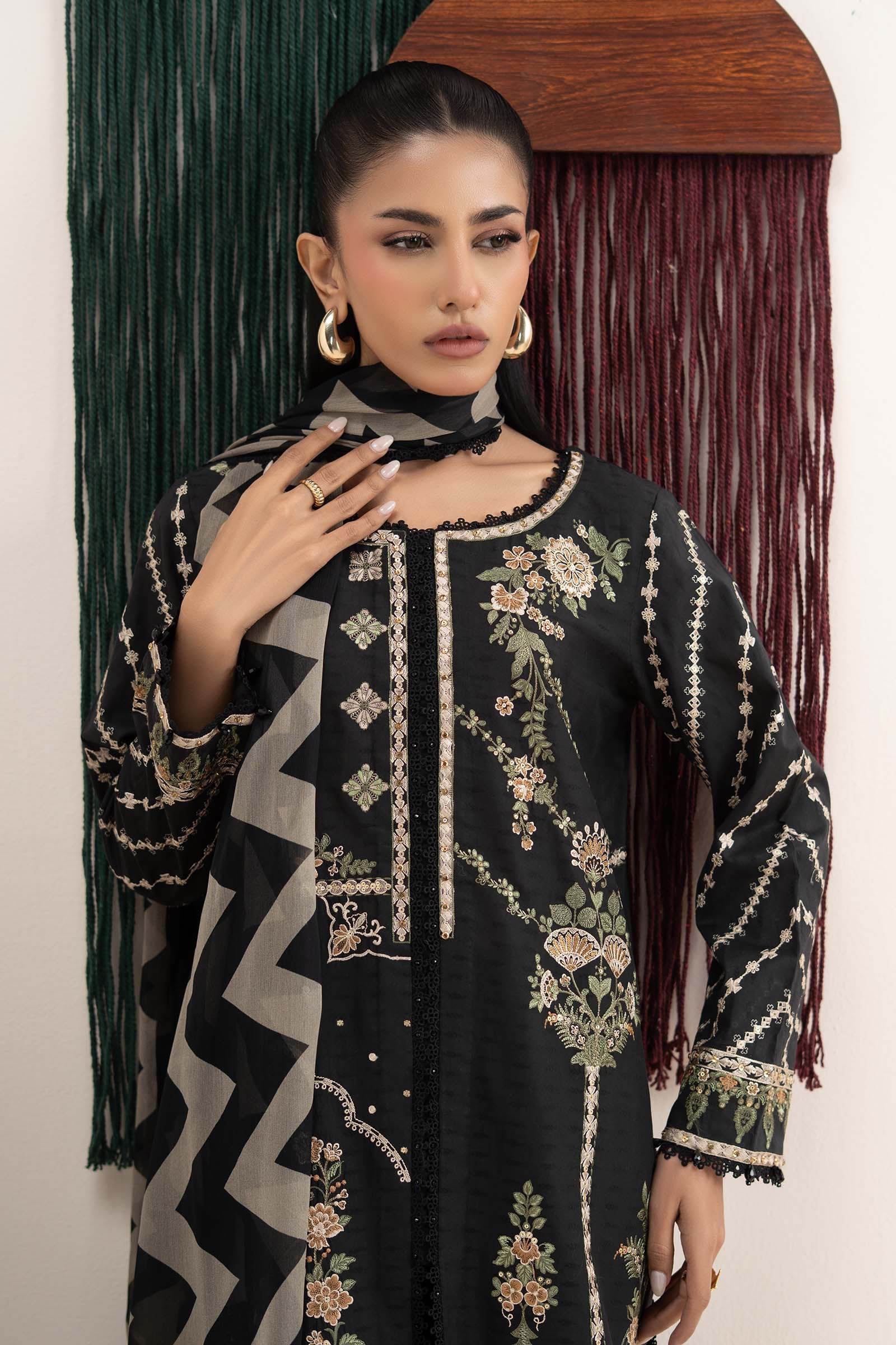 https://cdn.shopify.com/s/files/1/0620/8788/9062/files/DWEA2604BlackCloseup_D.jpg?v=1780660634