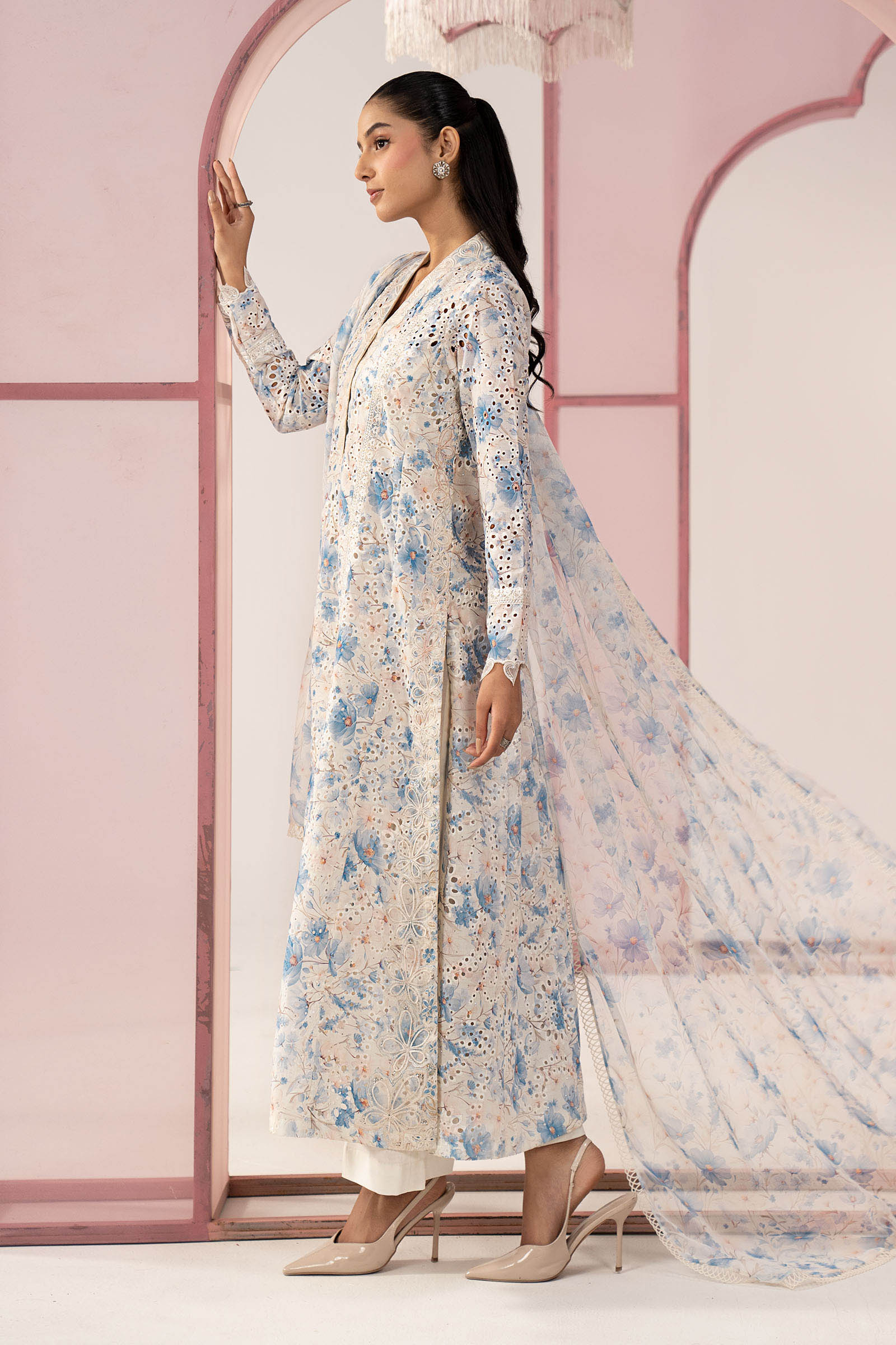 https://cdn.shopify.com/s/files/1/0620/8788/9062/files/DWEA26106FeroziSide_B_cc047360-d89f-40e3-87a5-c951aaa87038.jpg?v=1780660572