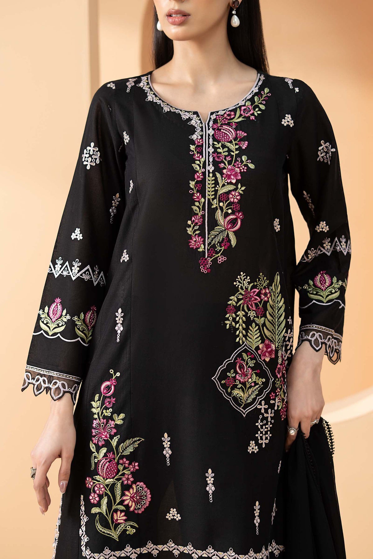 3 Piece Embroidered Lawn Suit