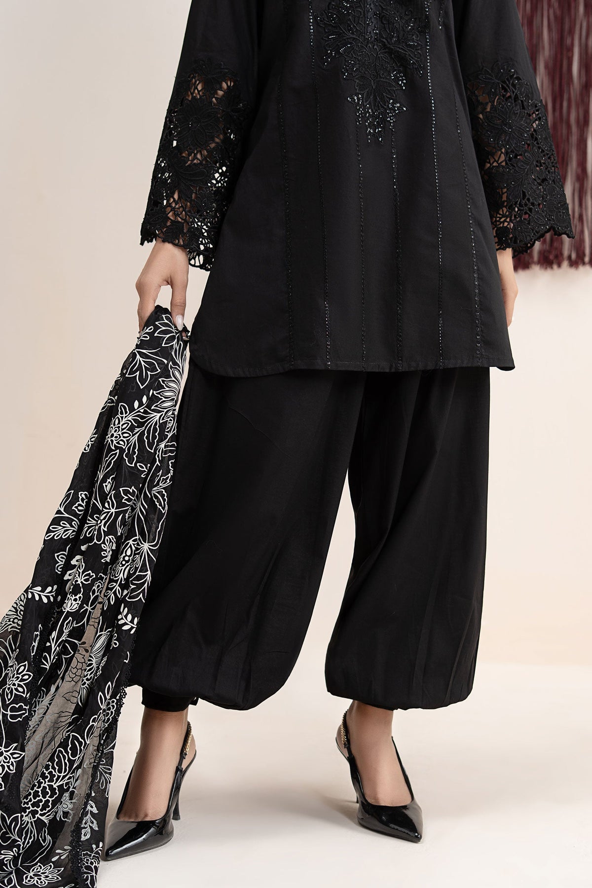 3 Piece Embroidered Lawn Suit - DWA2663-ESM-BLK