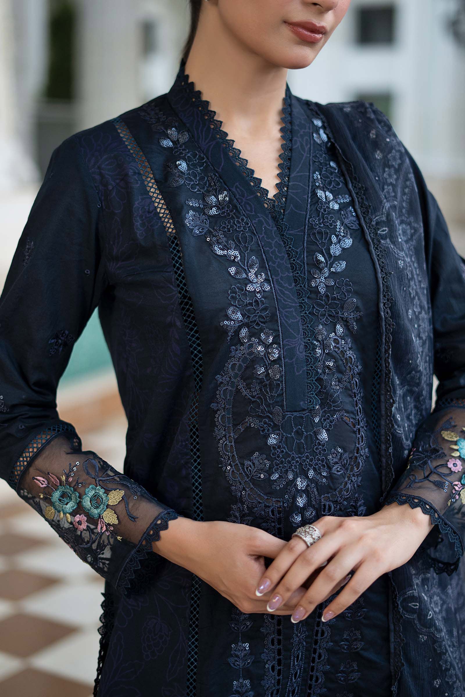 https://cdn.shopify.com/s/files/1/0620/8788/9062/files/DWEA2685Closeup_E_88ba23b8-8e44-455d-8799-1dd691241fad.jpg?v=1779189249