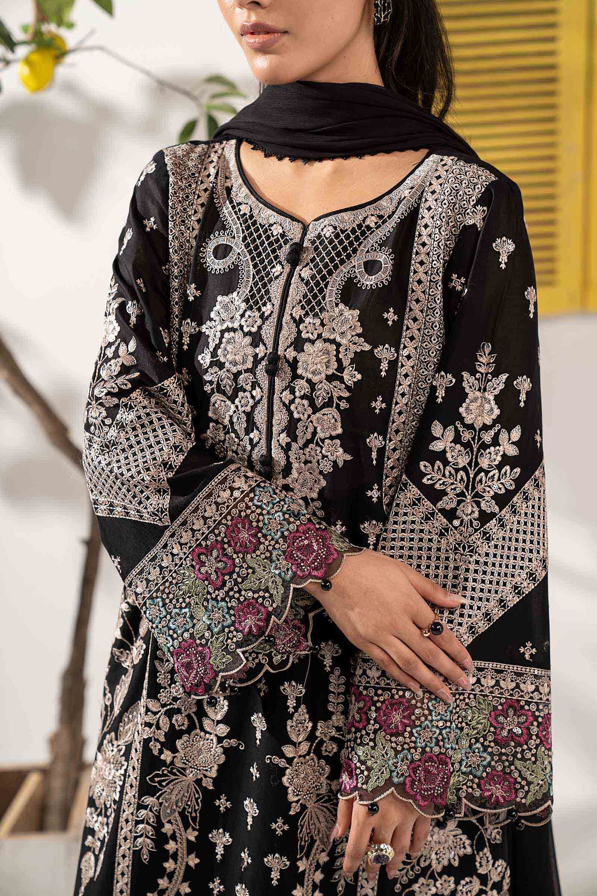3 Piece Embroidered Lawn Suit