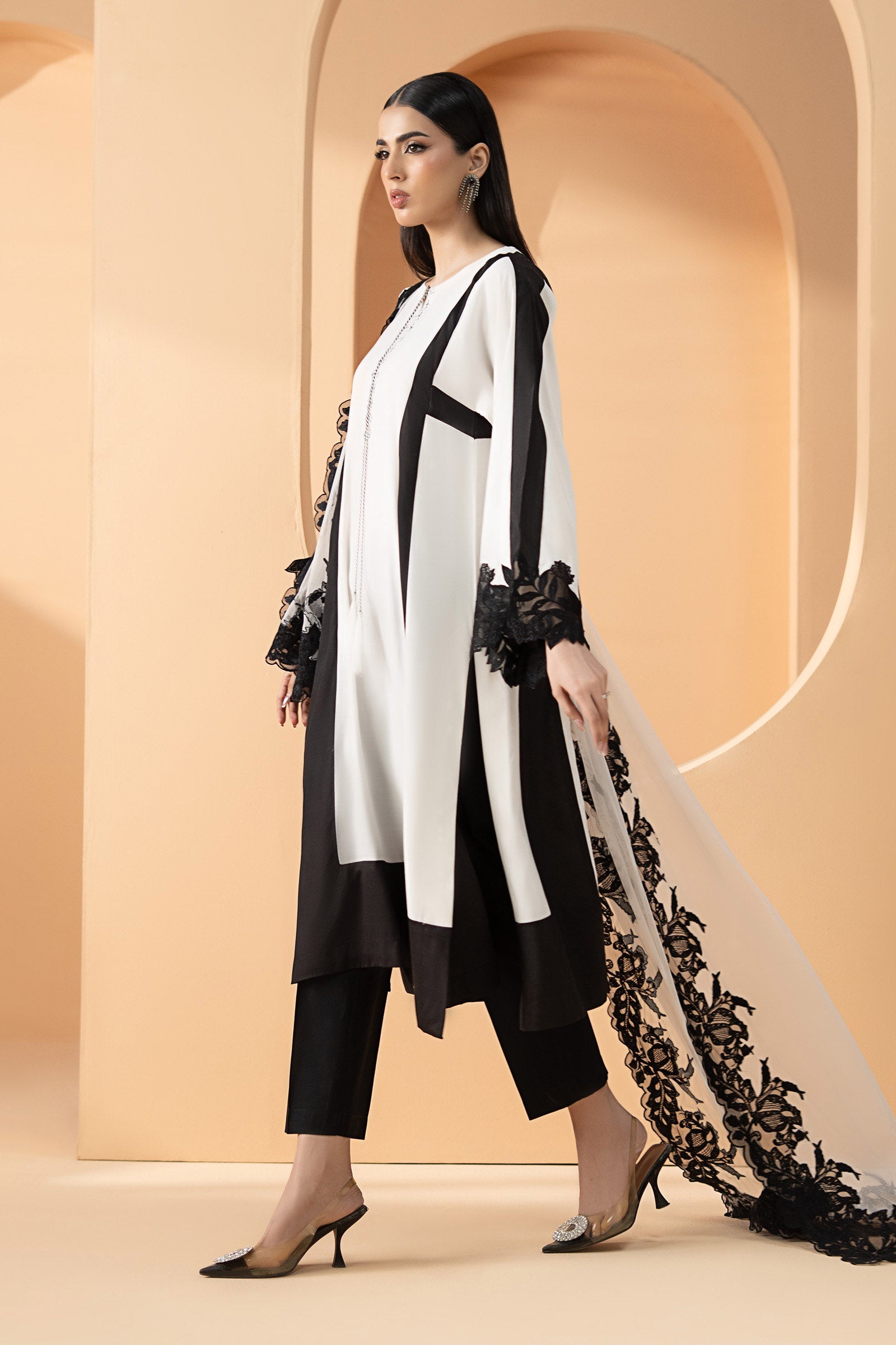 https://cdn.shopify.com/s/files/1/0620/8788/9062/files/DWEF26130Side_B.jpg?v=1771935939