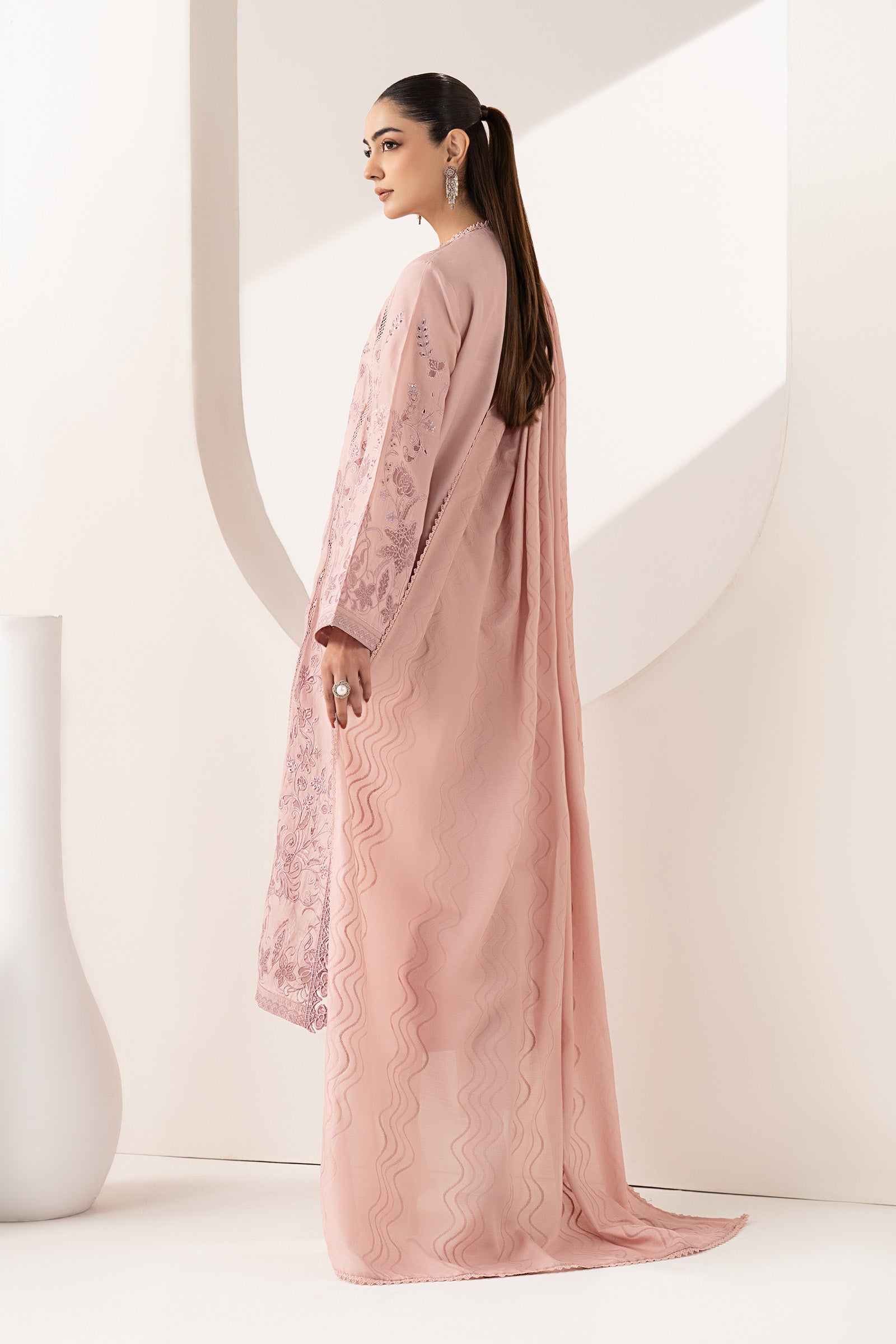 3 Piece Embroidered Lawn Suit